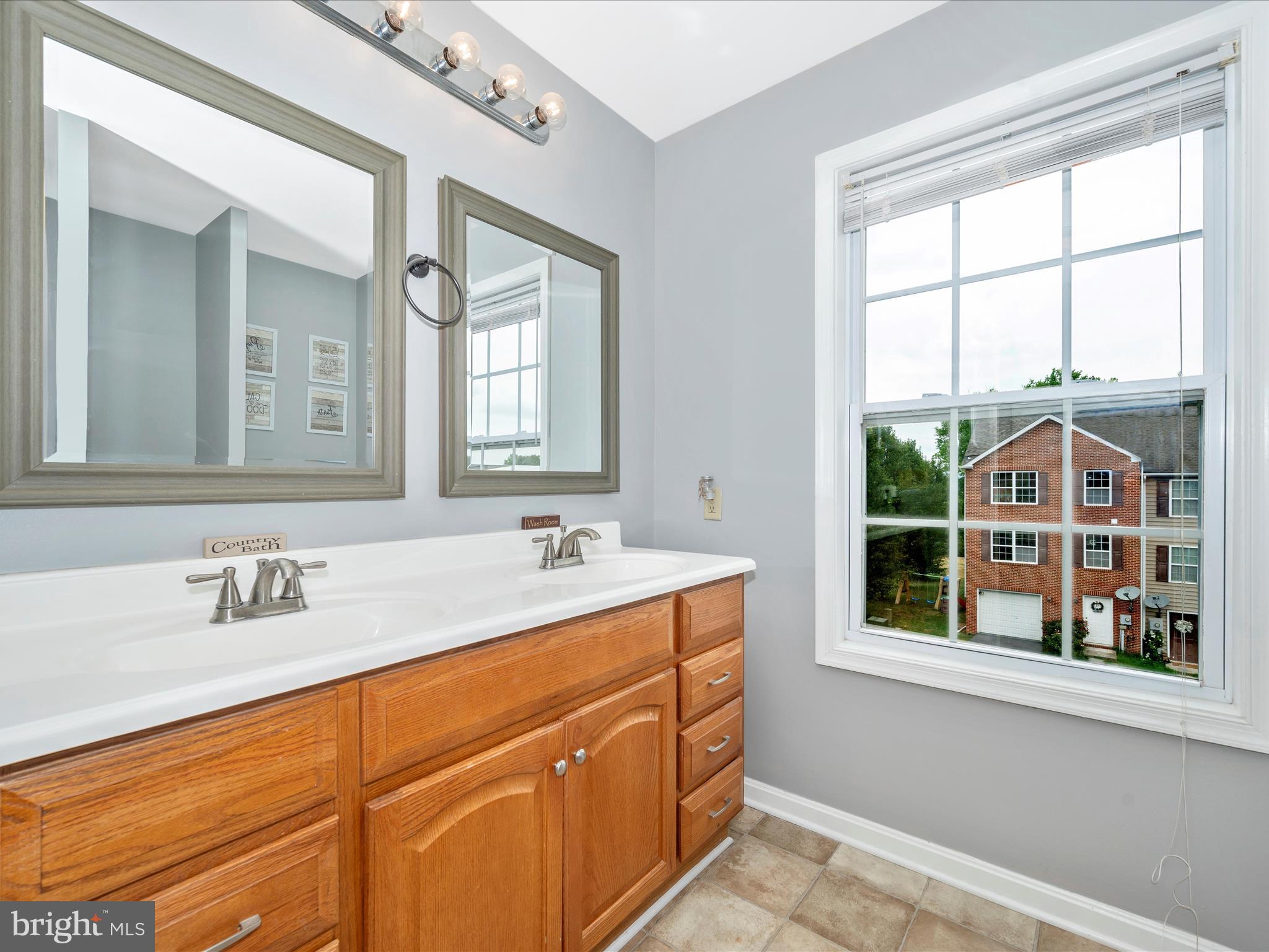 THE COVE - Residential