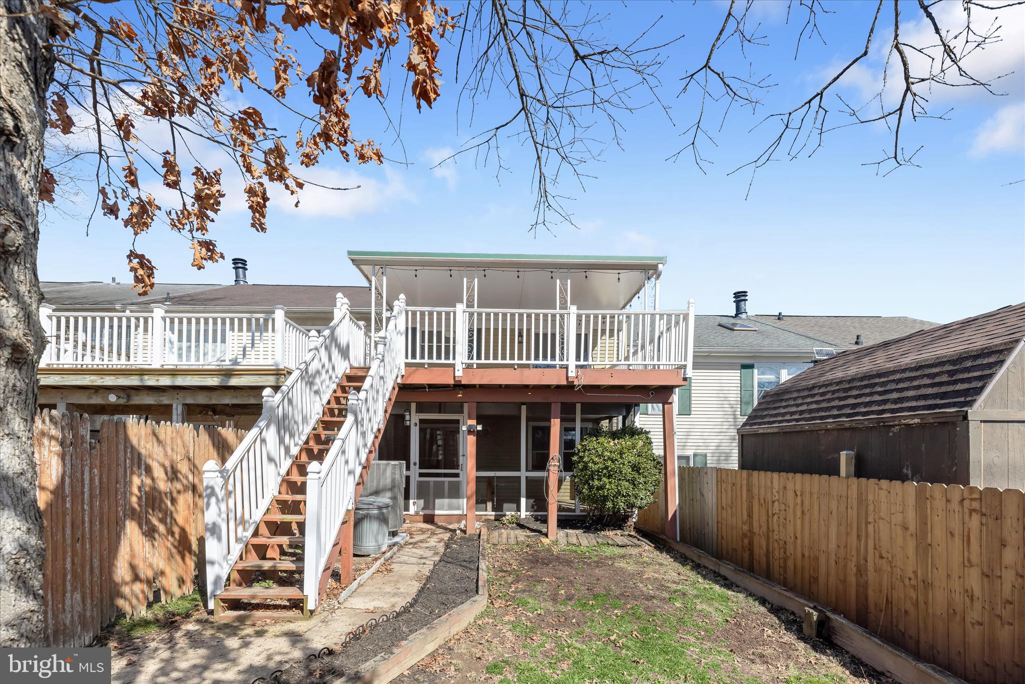 CASTLEMILL - Residential