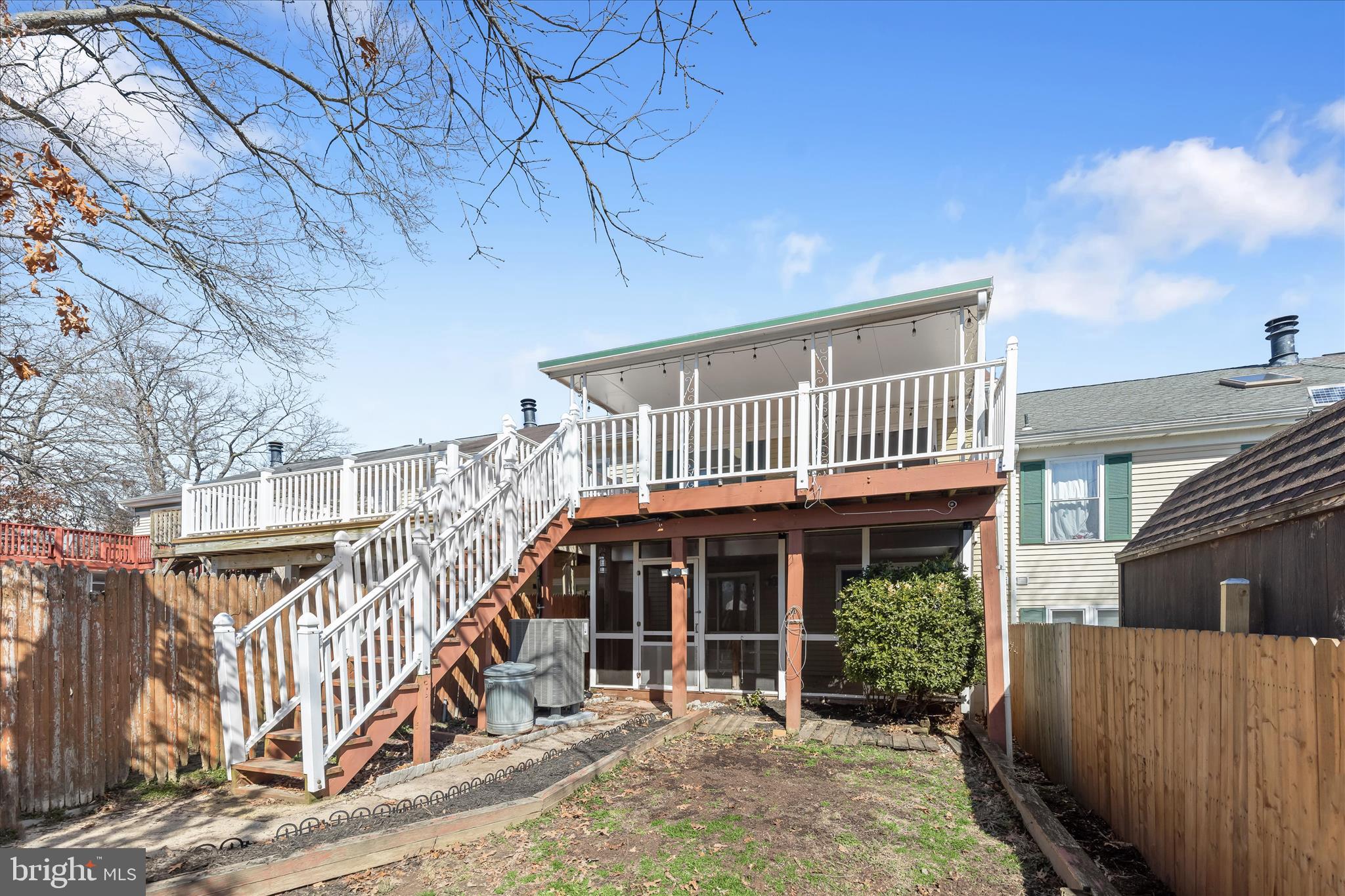 CASTLEMILL - Residential