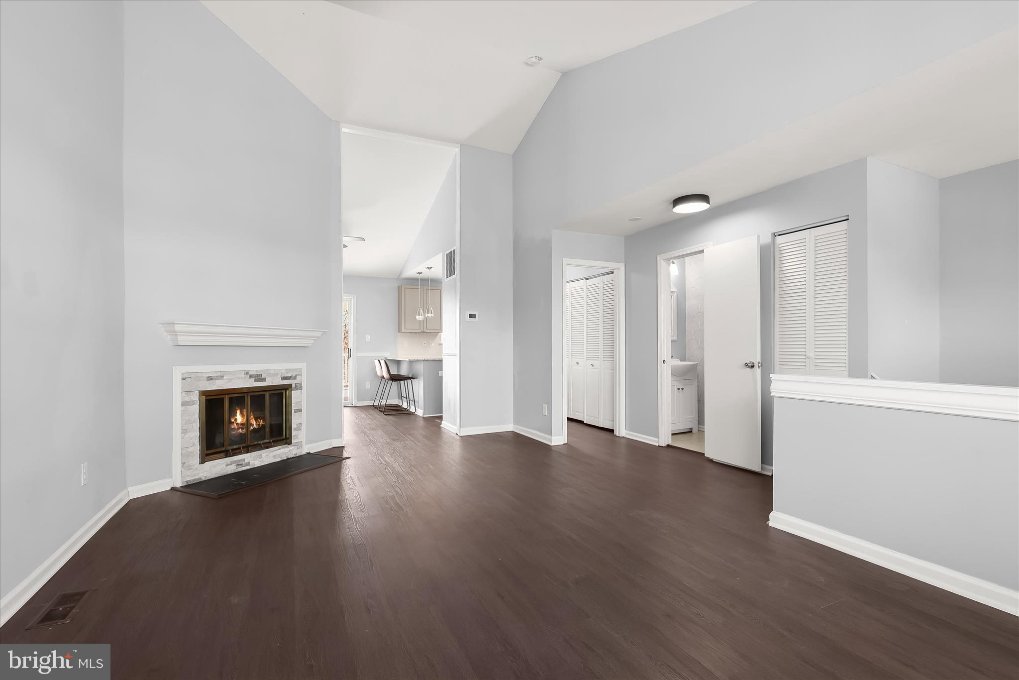 CASTLEMILL - Residential