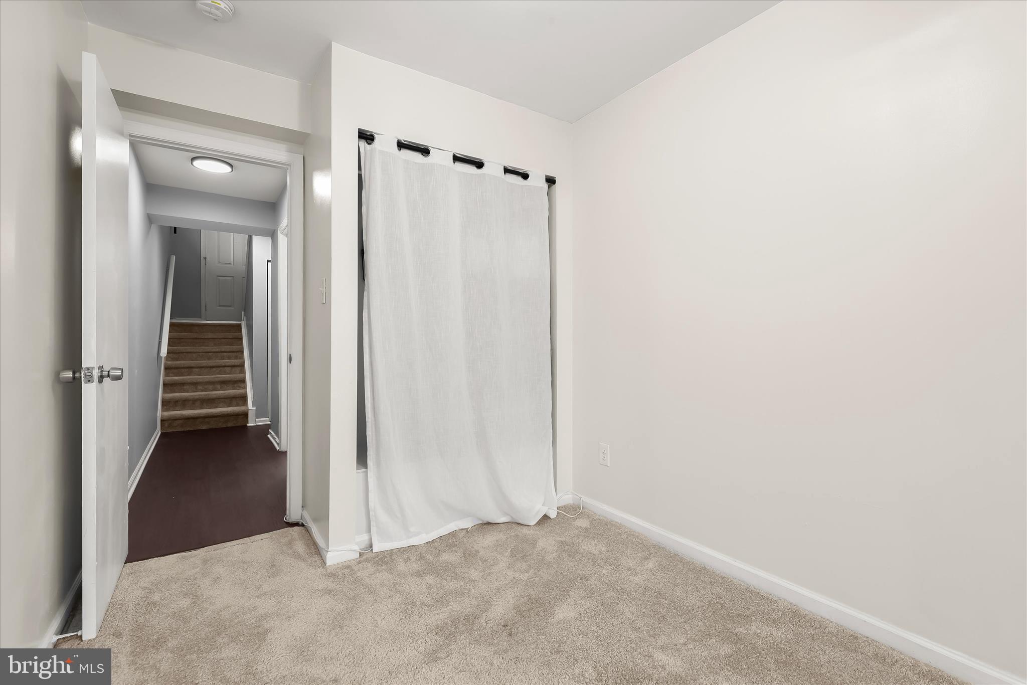 CASTLEMILL - Residential