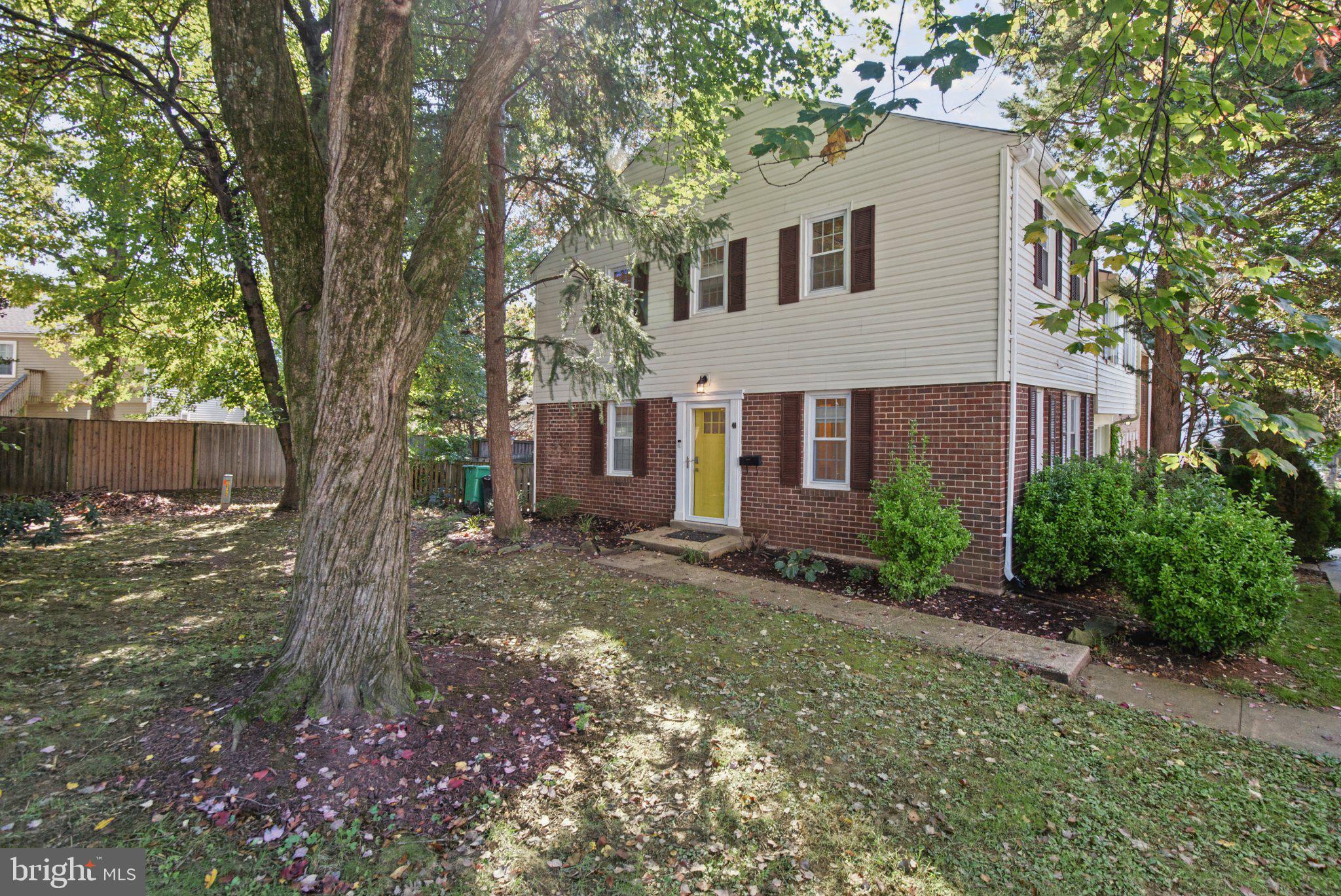 40 HIBISCUS COURT 14-10
