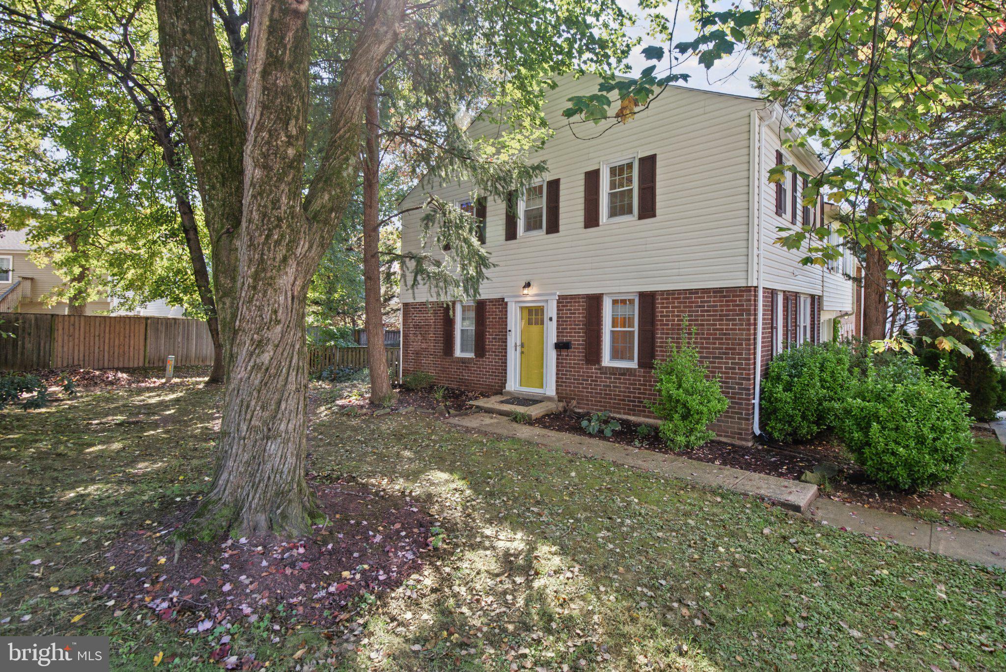 40 HIBISCUS COURT 14-10