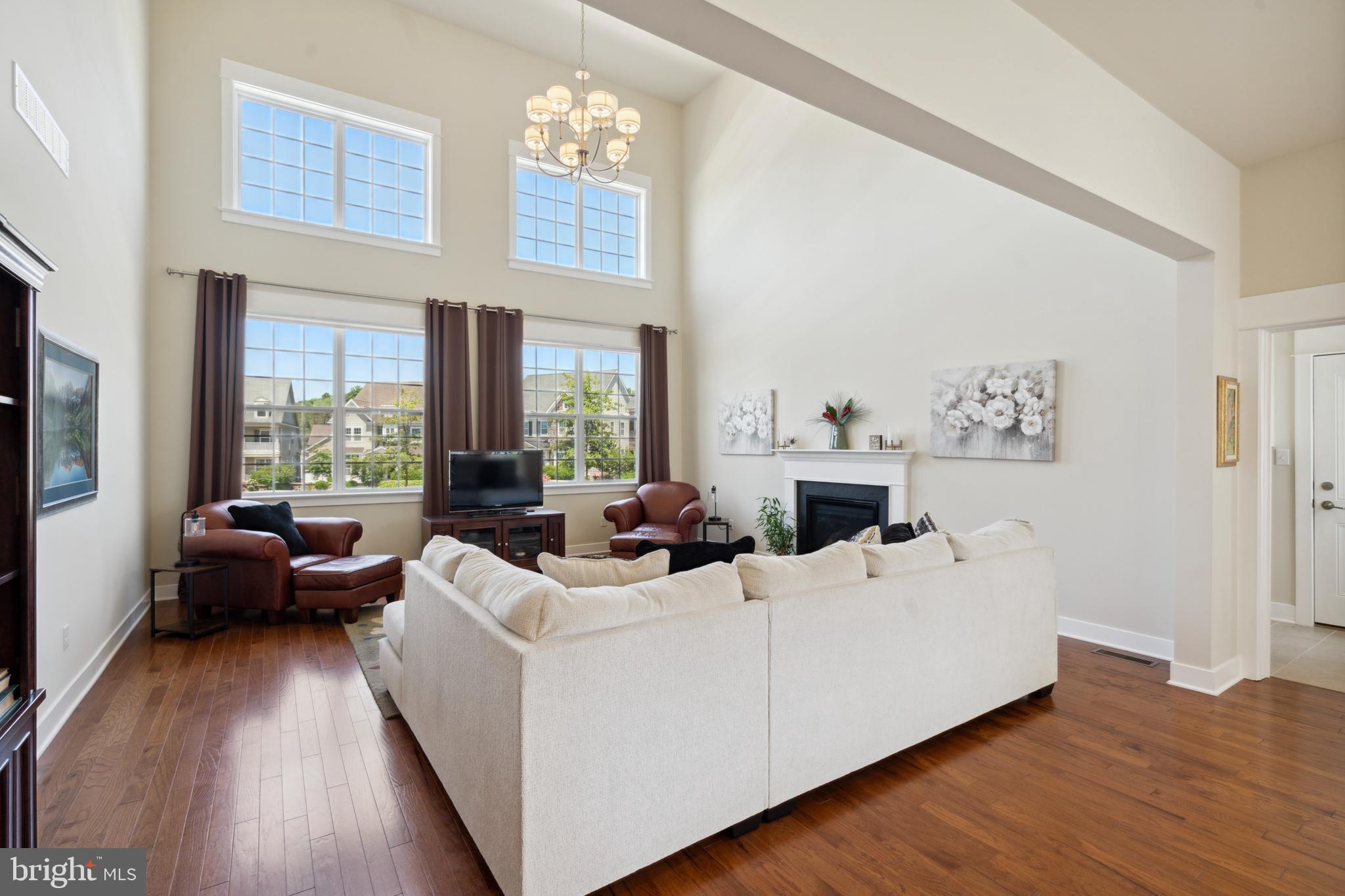 SPRING OAK - Residential