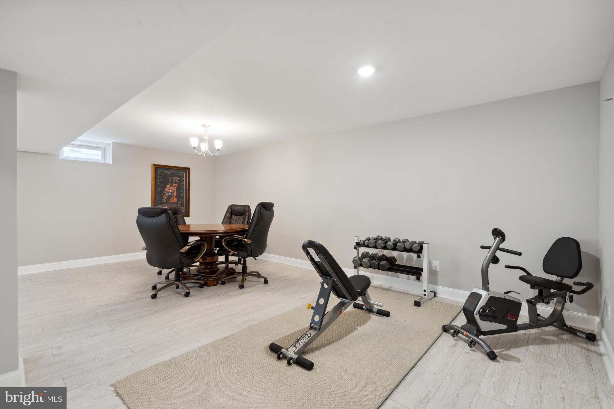 SPRING OAK - Residential