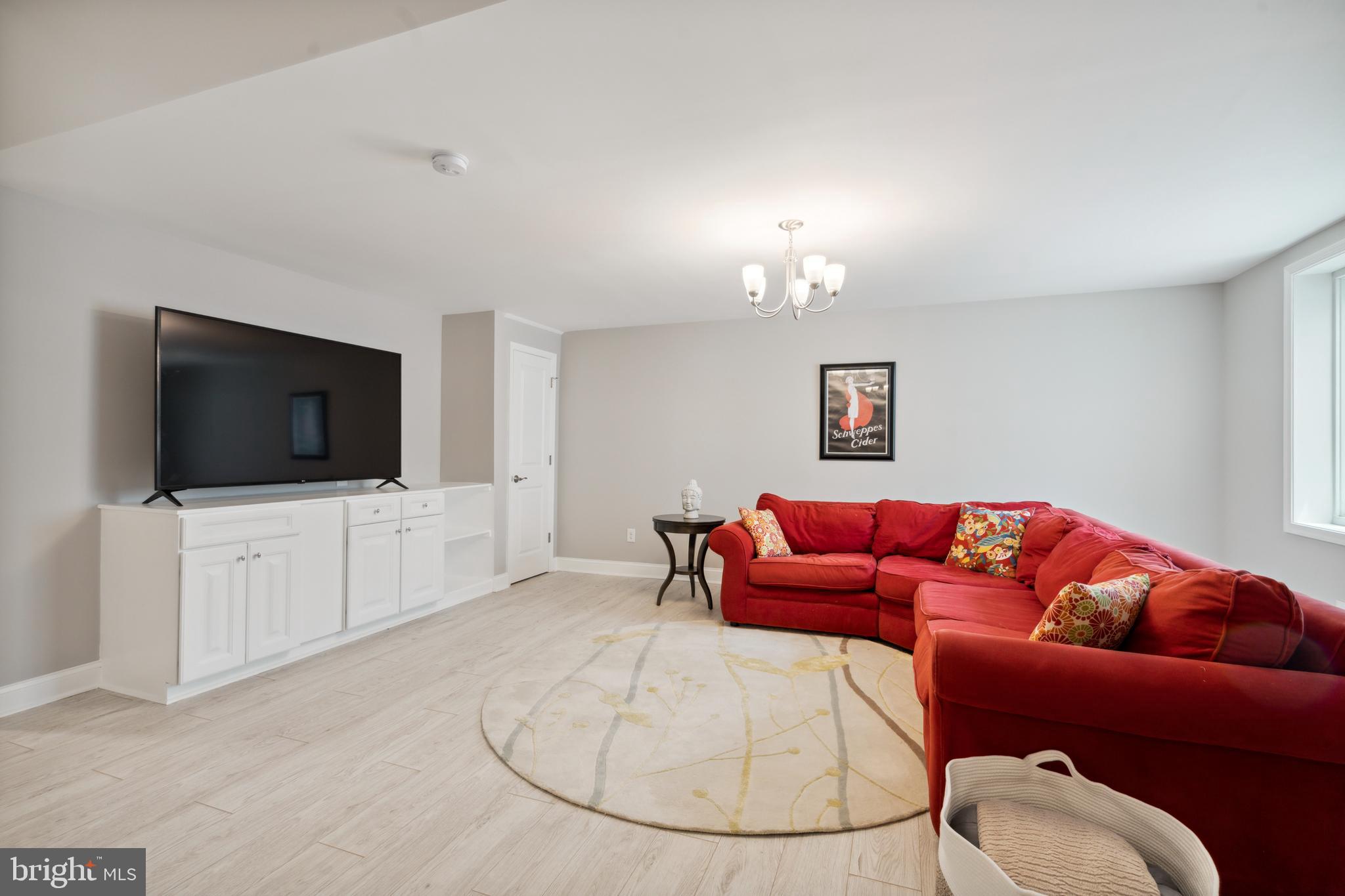 SPRING OAK - Residential