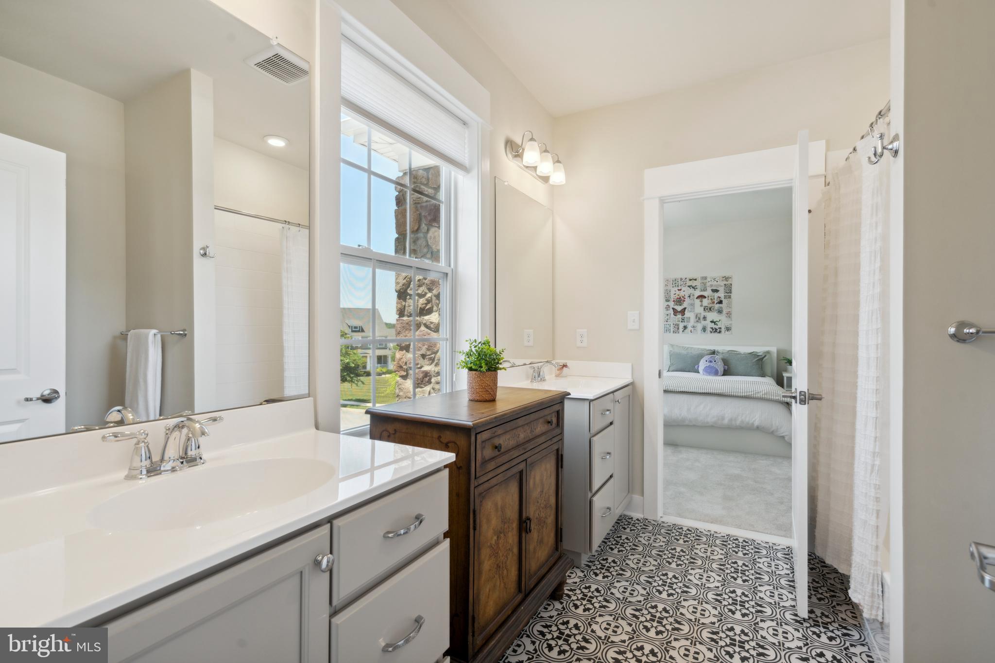 SPRING OAK - Residential