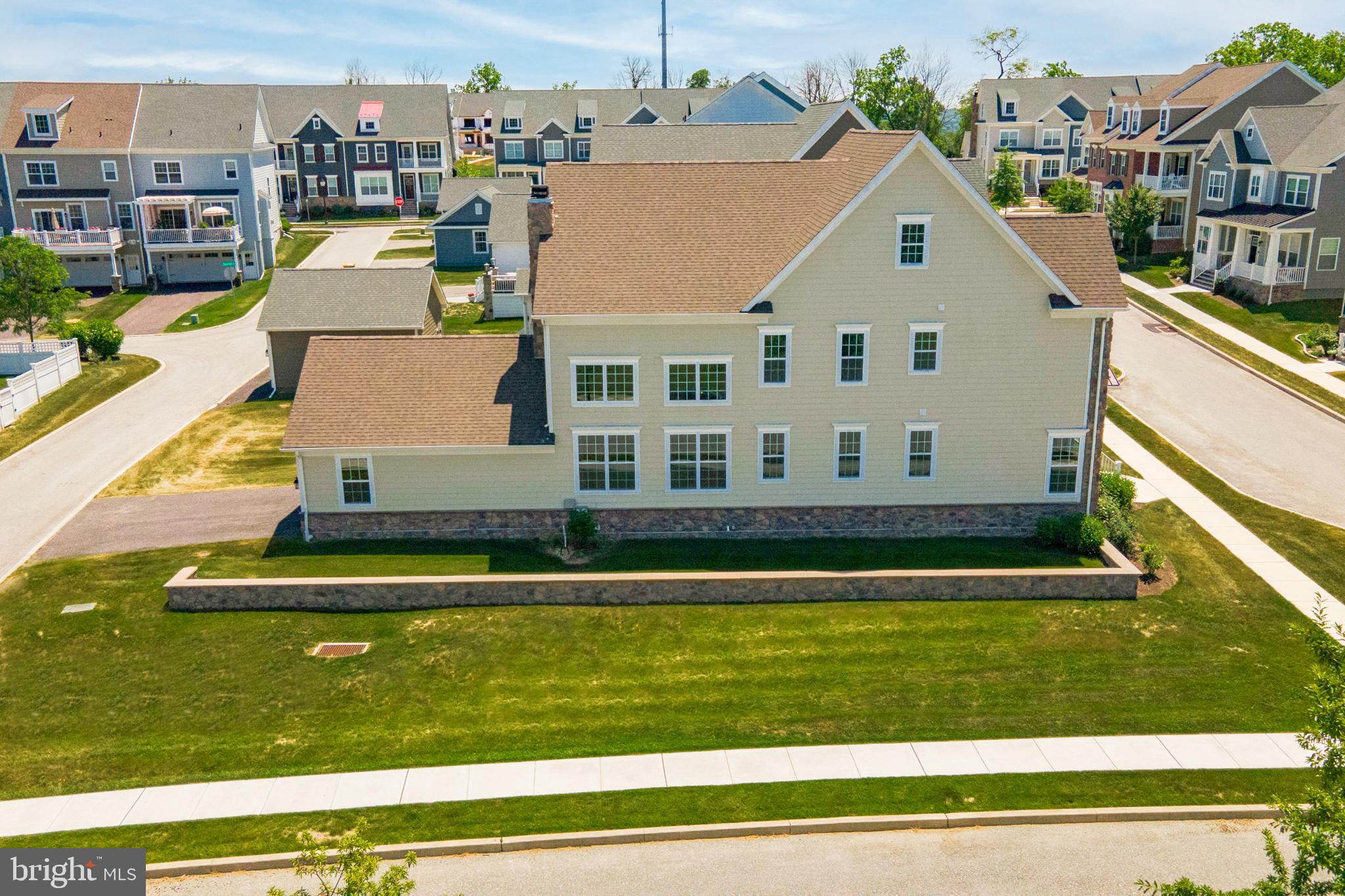 SPRING OAK - Residential