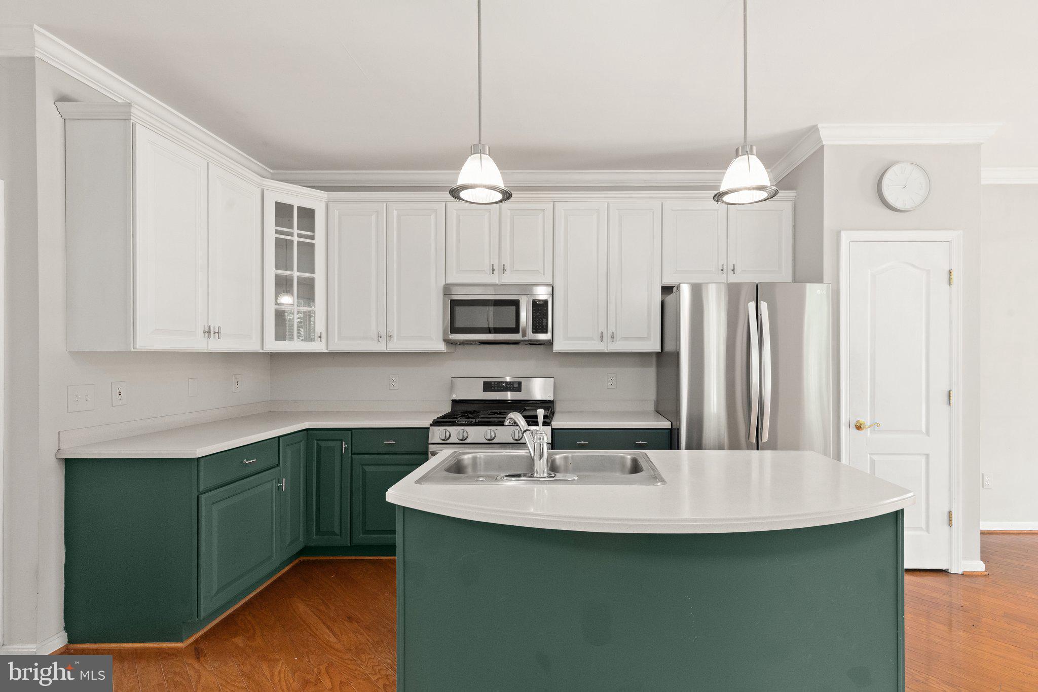 1500 SUNSWEPT DRIVE