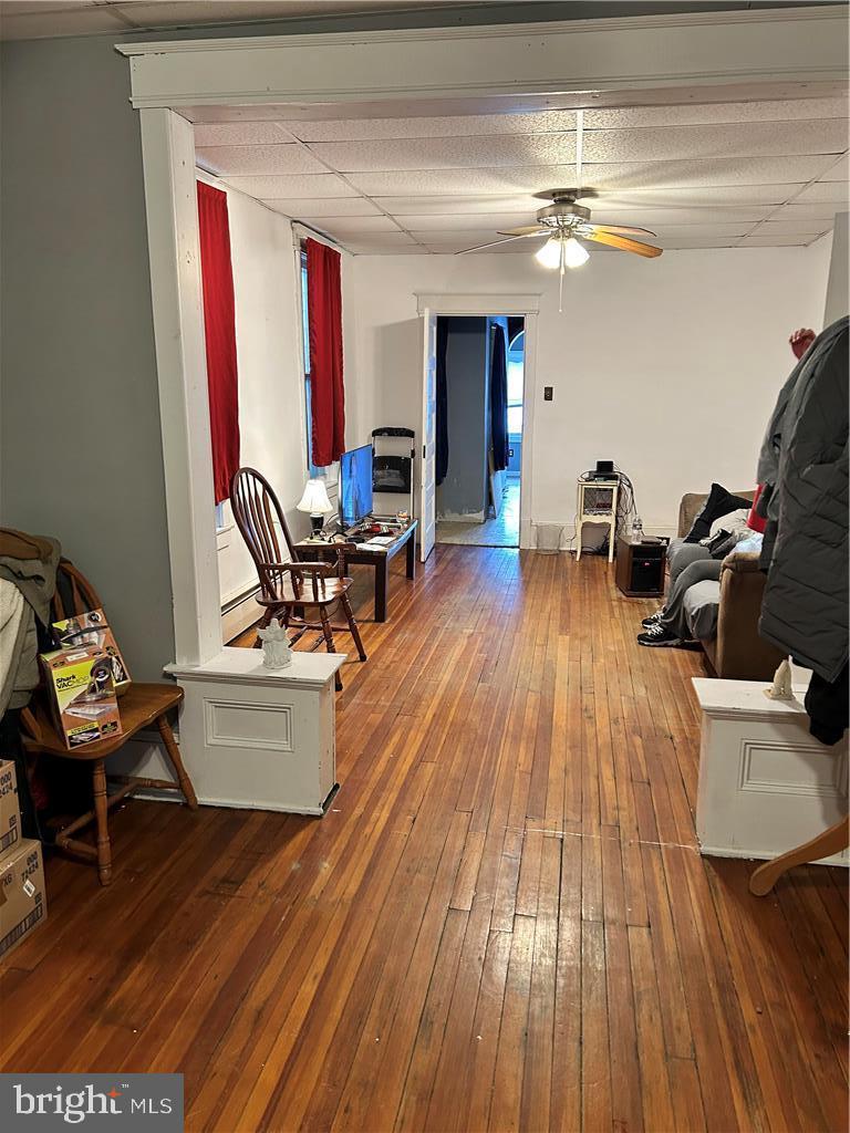 EAST END - Residential