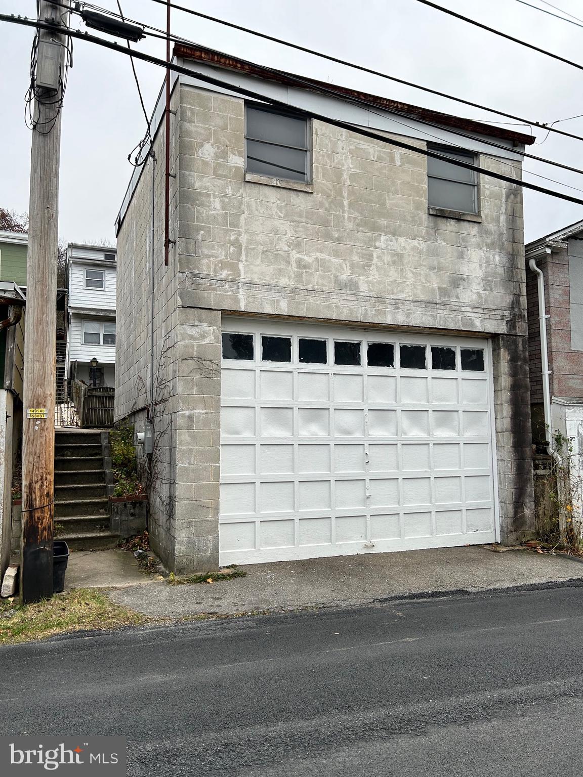 EAST END - Residential