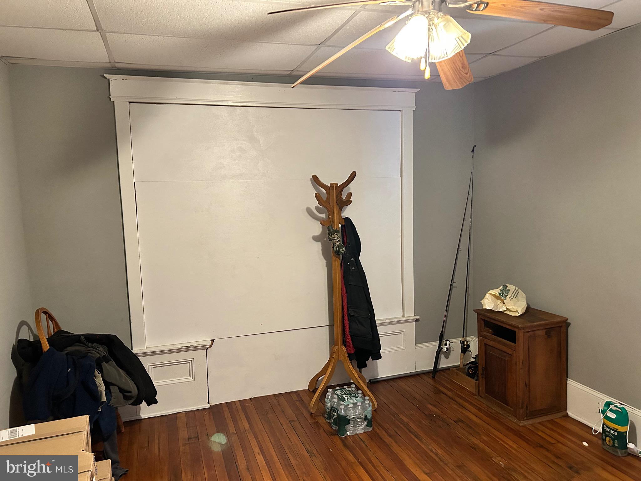 EAST END - Residential