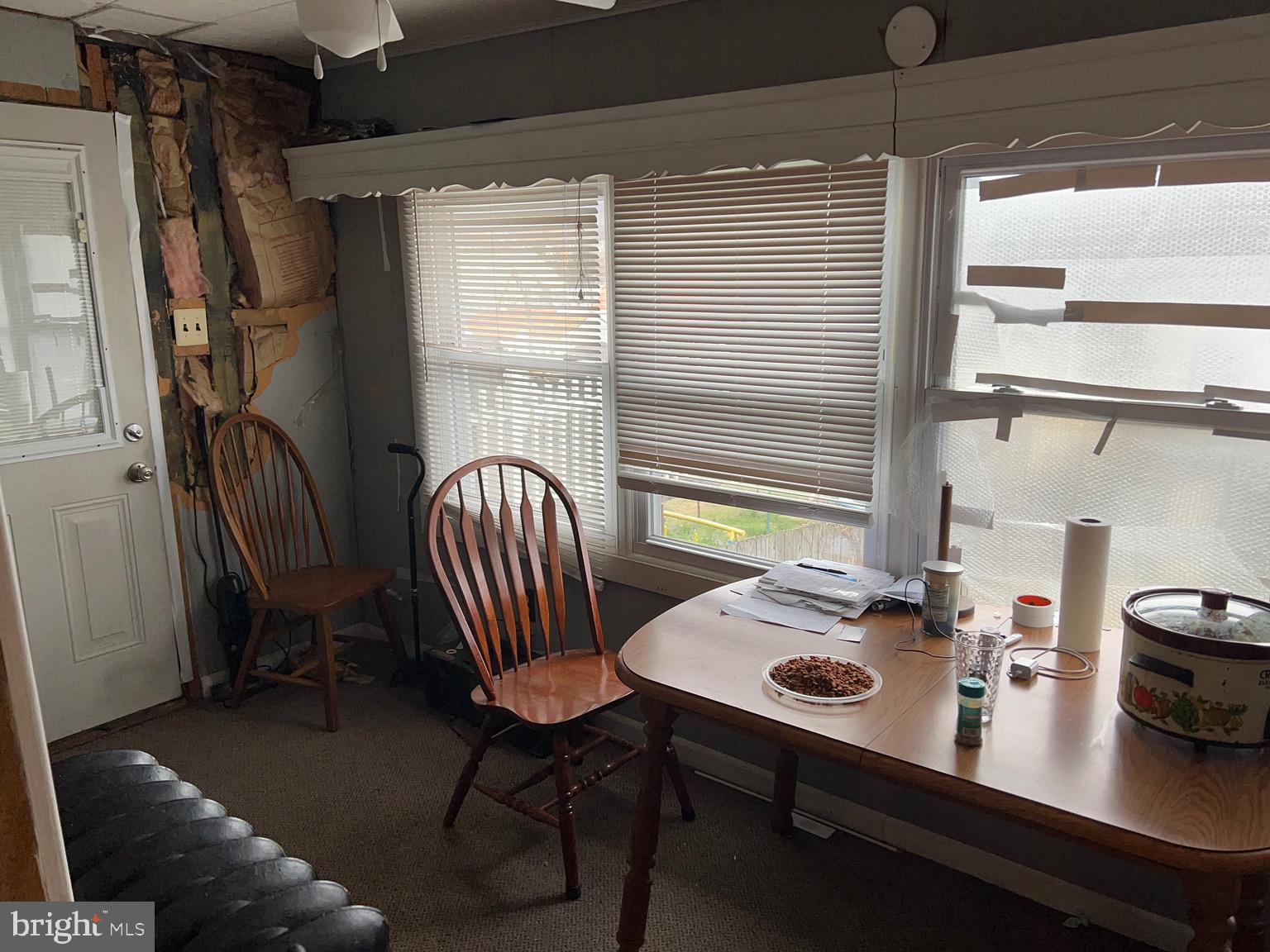 EAST END - Residential