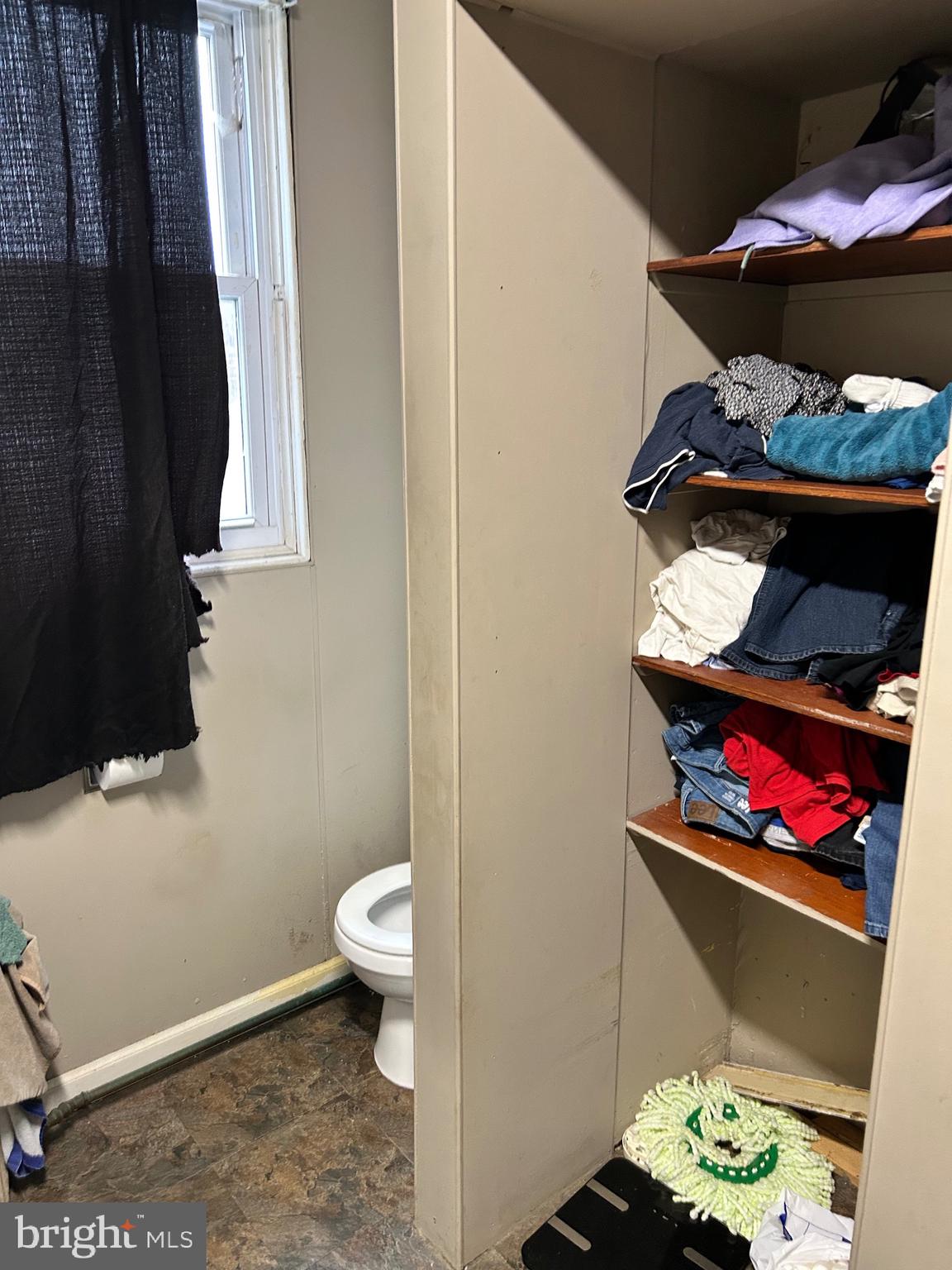 EAST END - Residential