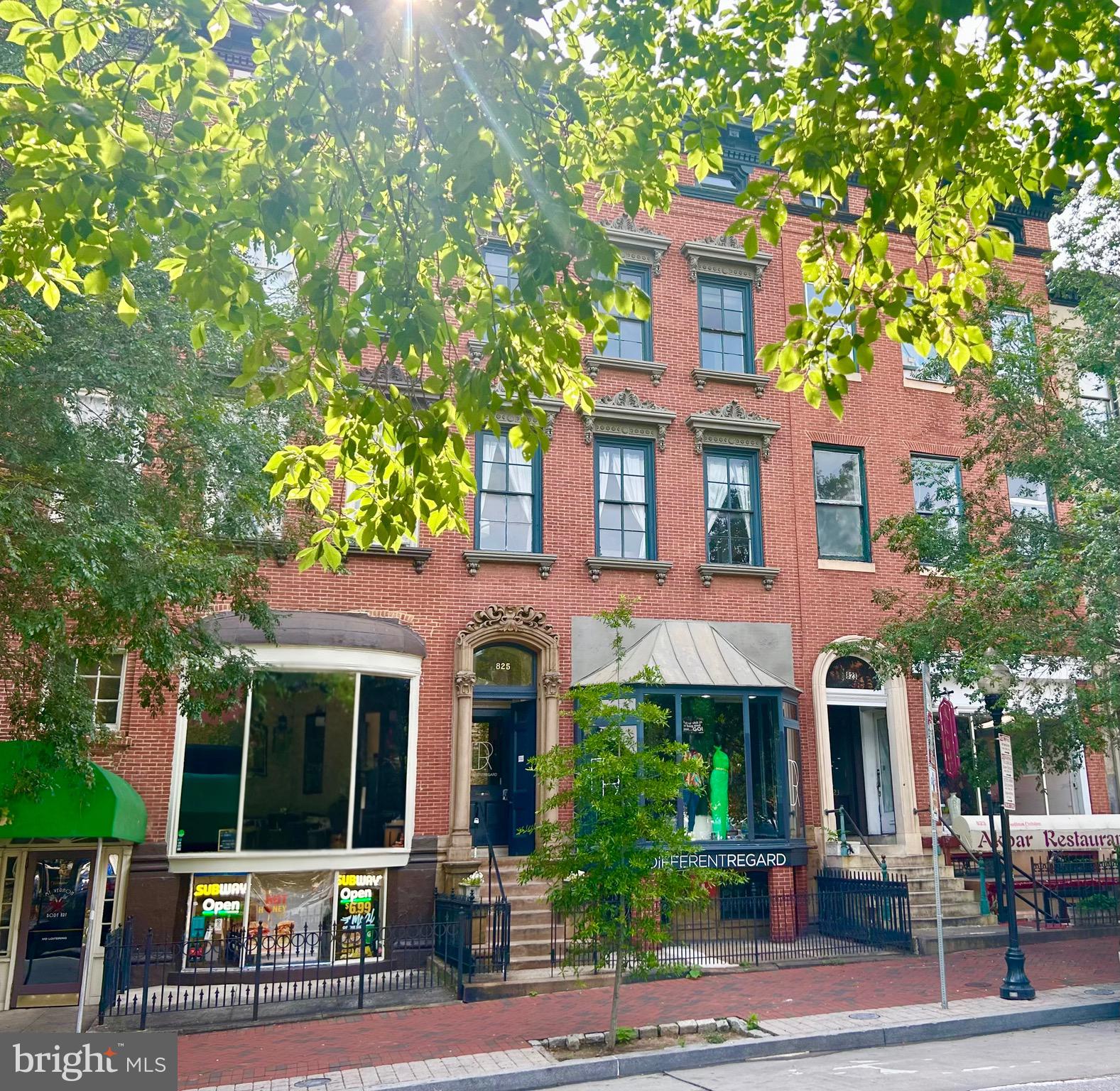 825 N CHARLES STREET