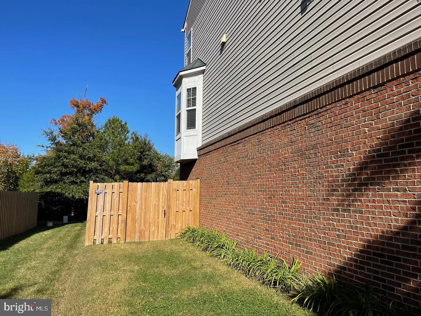 DAWKINS RIDGE - Residential Lease