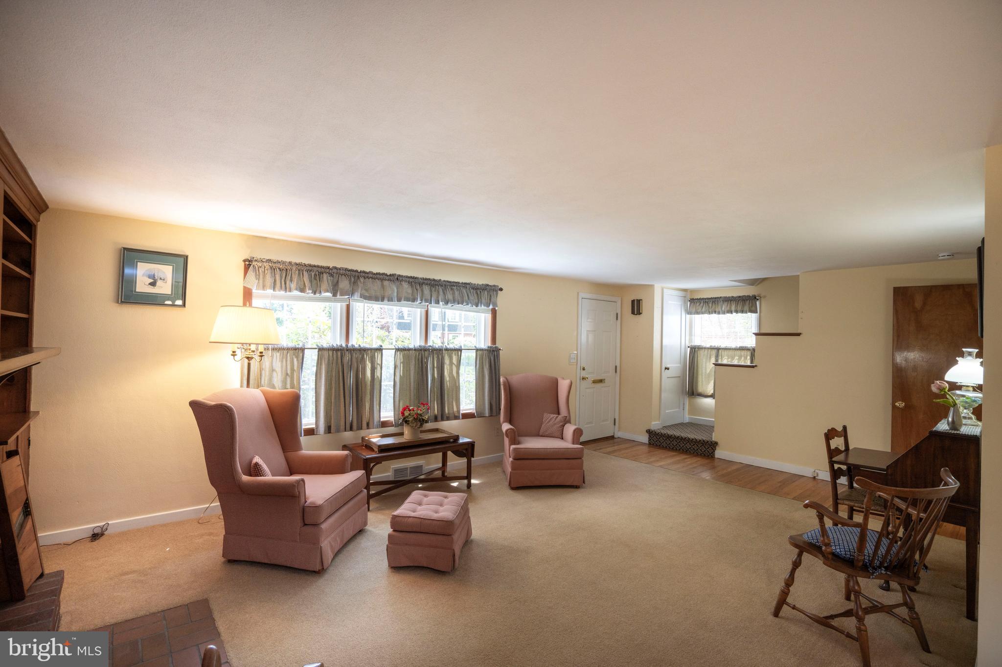 COLLEGE HEIGHTS - Residential