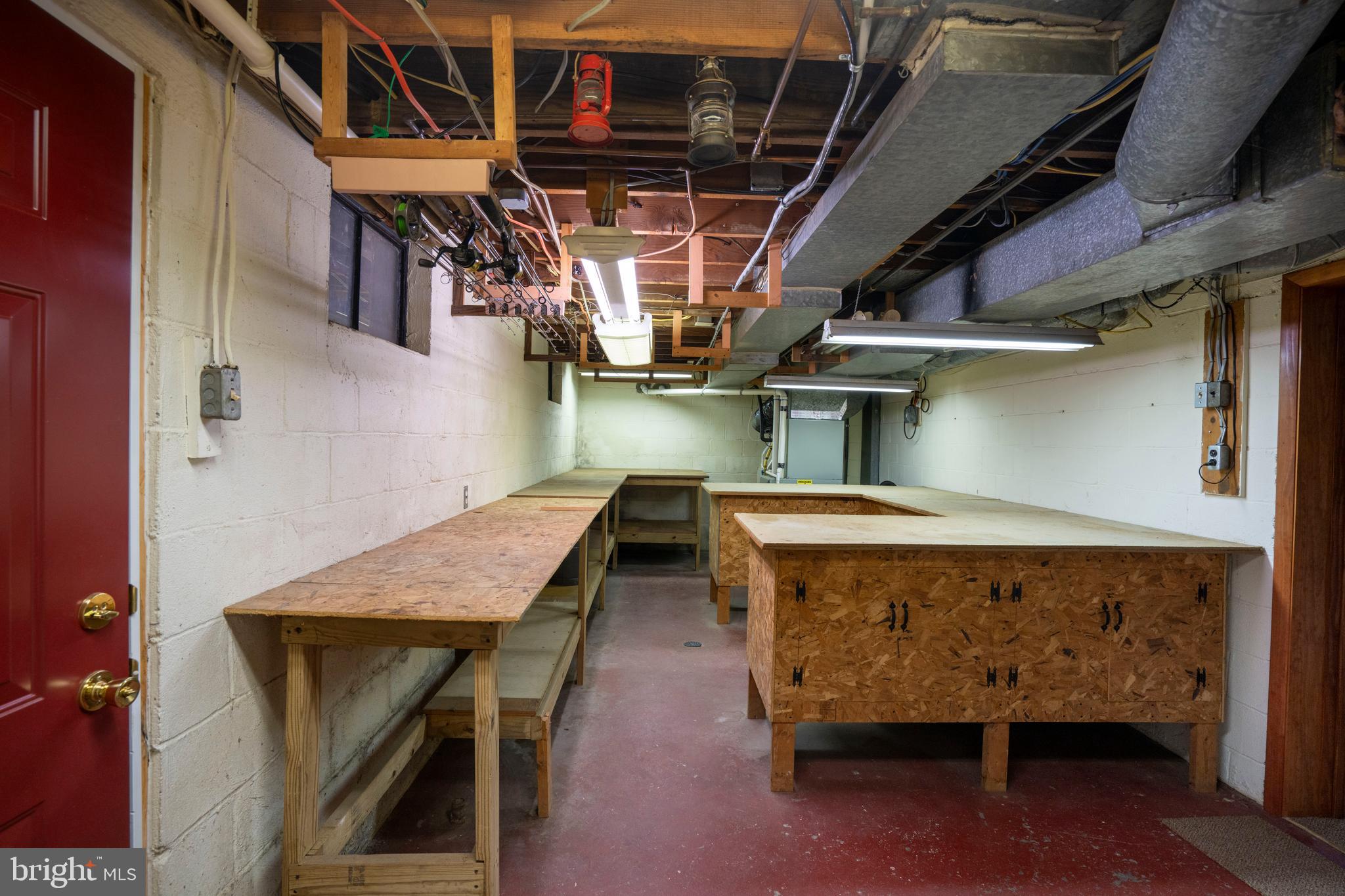 COLLEGE HEIGHTS - Residential