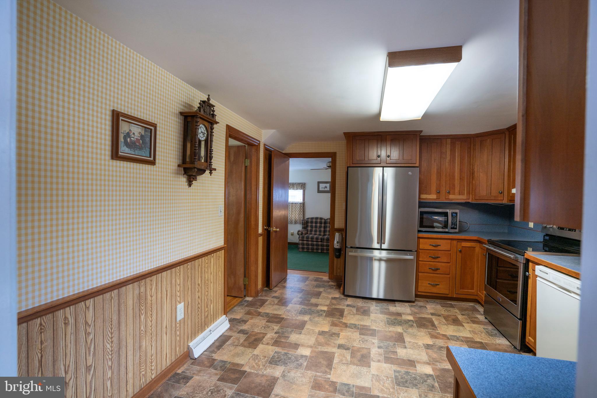 COLLEGE HEIGHTS - Residential