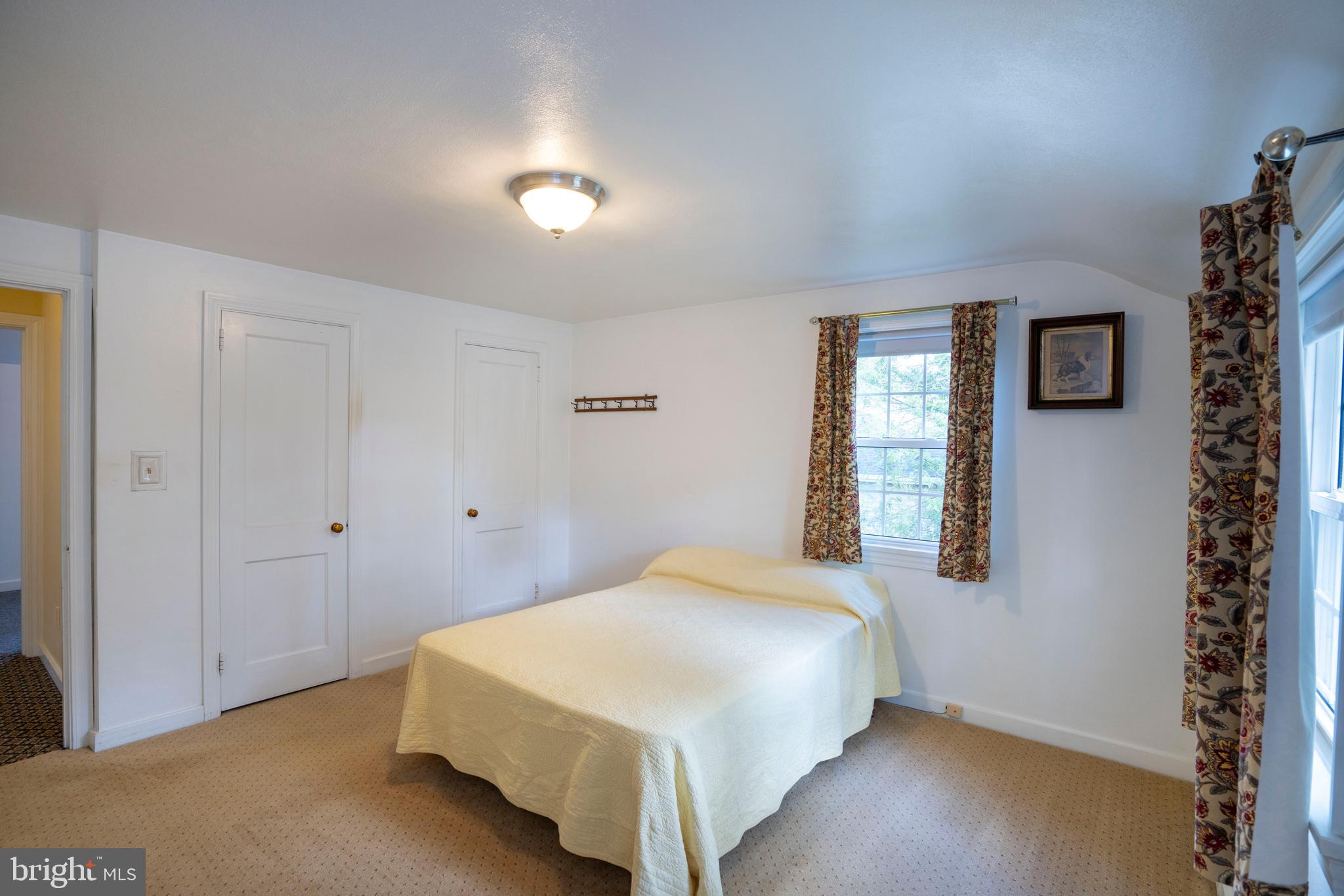 COLLEGE HEIGHTS - Residential