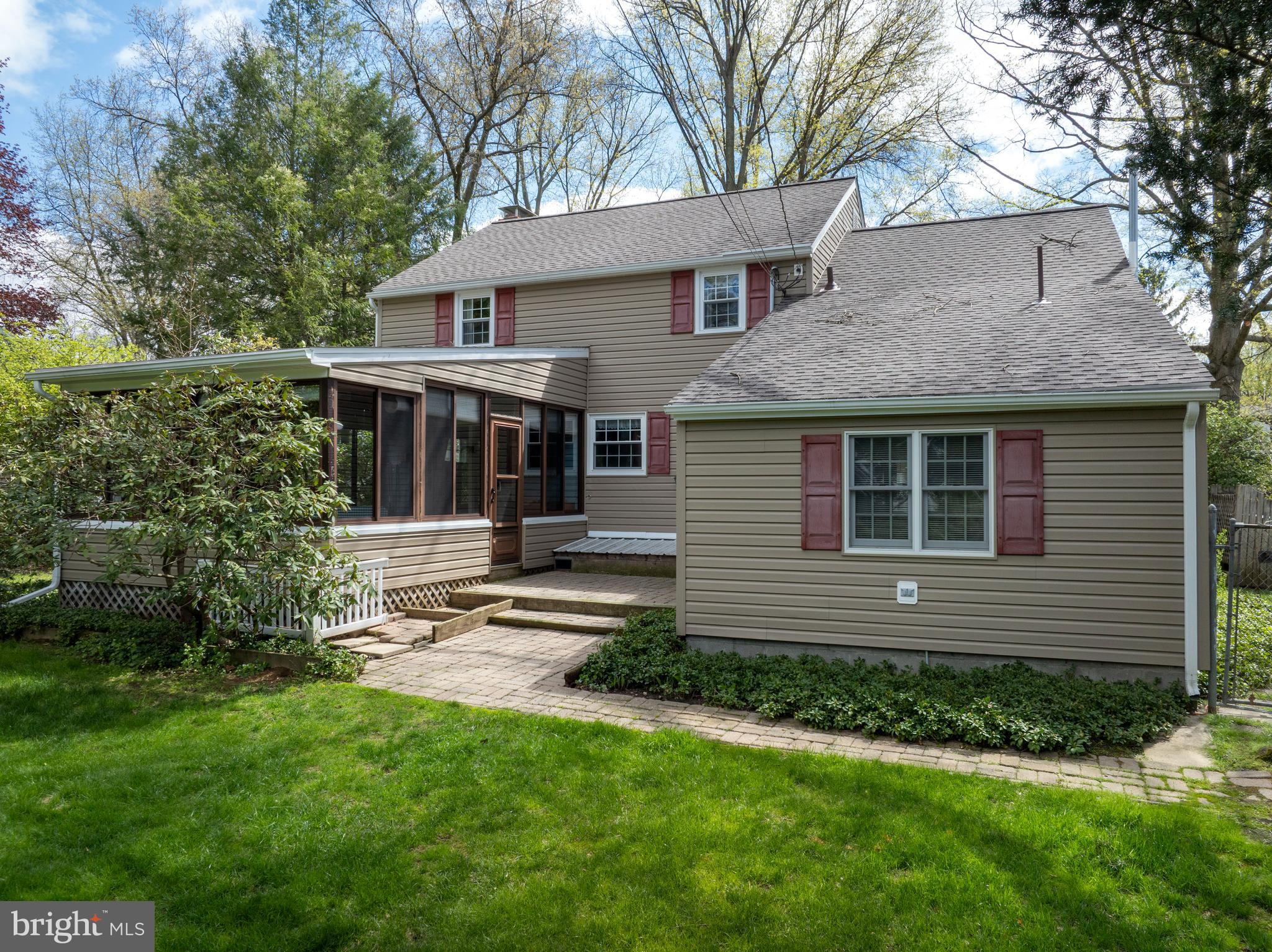 COLLEGE HEIGHTS - Residential