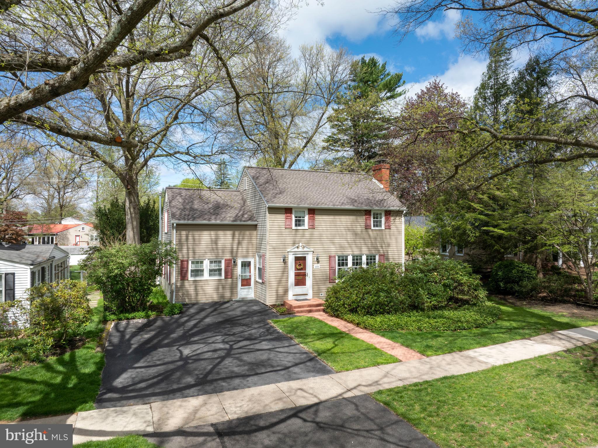 COLLEGE HEIGHTS - Residential