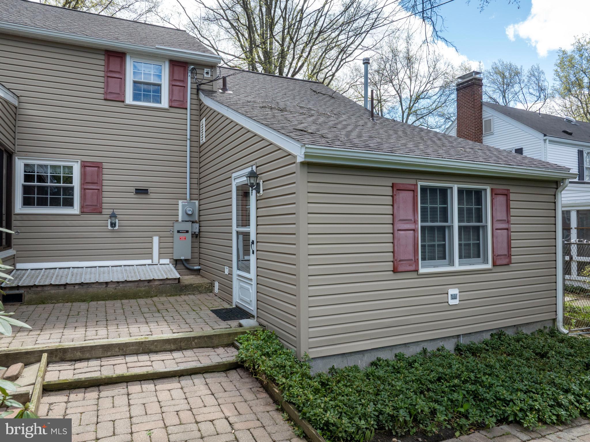 COLLEGE HEIGHTS - Residential