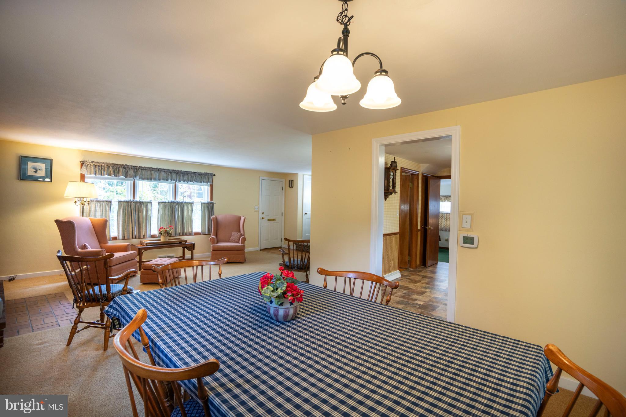 COLLEGE HEIGHTS - Residential