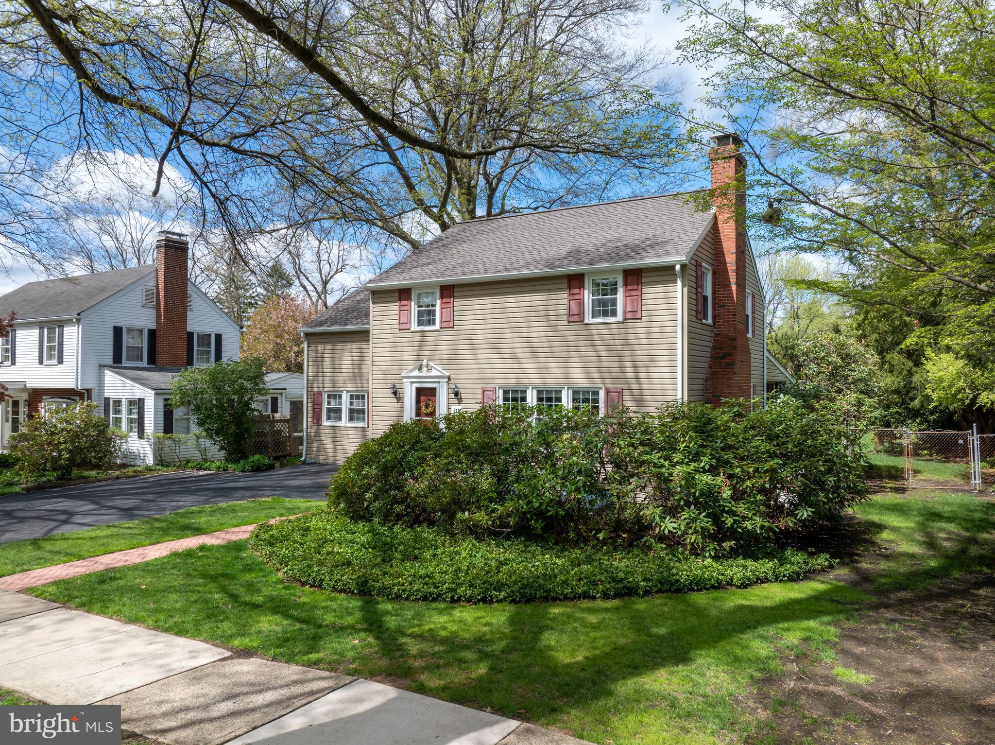 COLLEGE HEIGHTS - Residential