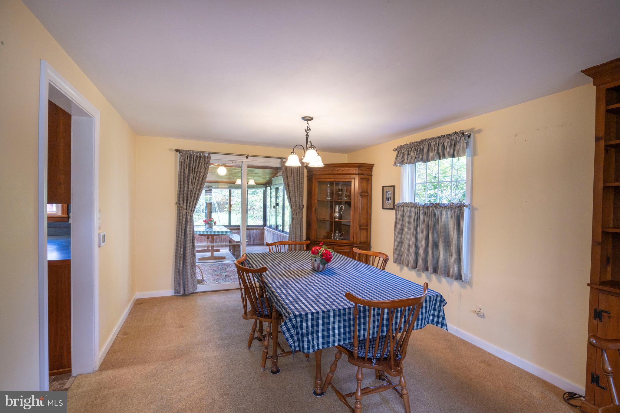 COLLEGE HEIGHTS - Residential