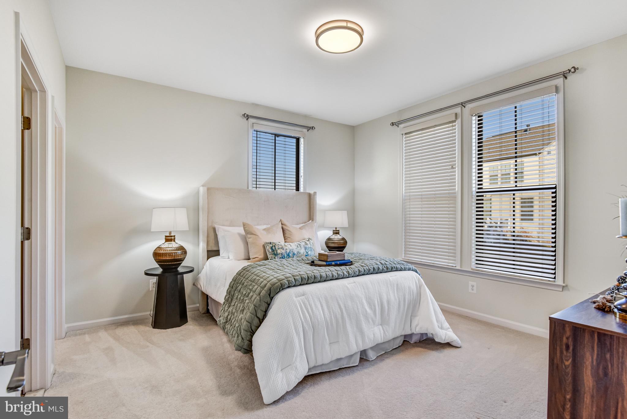 EASTVIEW AT STONE RIDGE - Residential