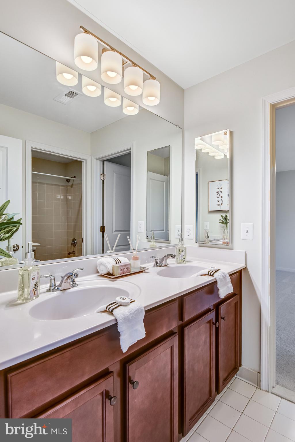 EASTVIEW AT STONE RIDGE - Residential