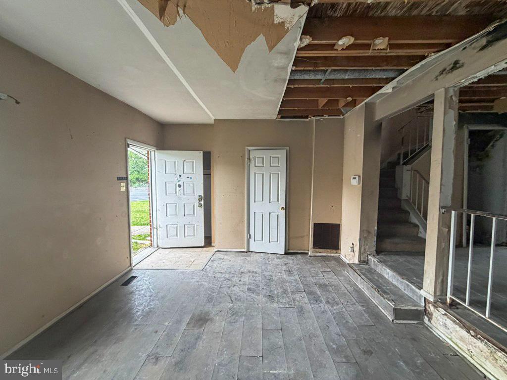 2039 WINTERGREEN PLACE