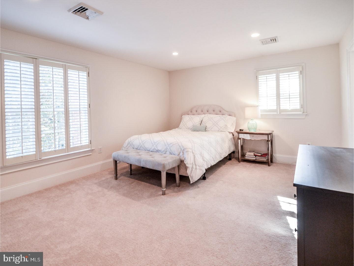 BLUE BELL GLENN - Residential