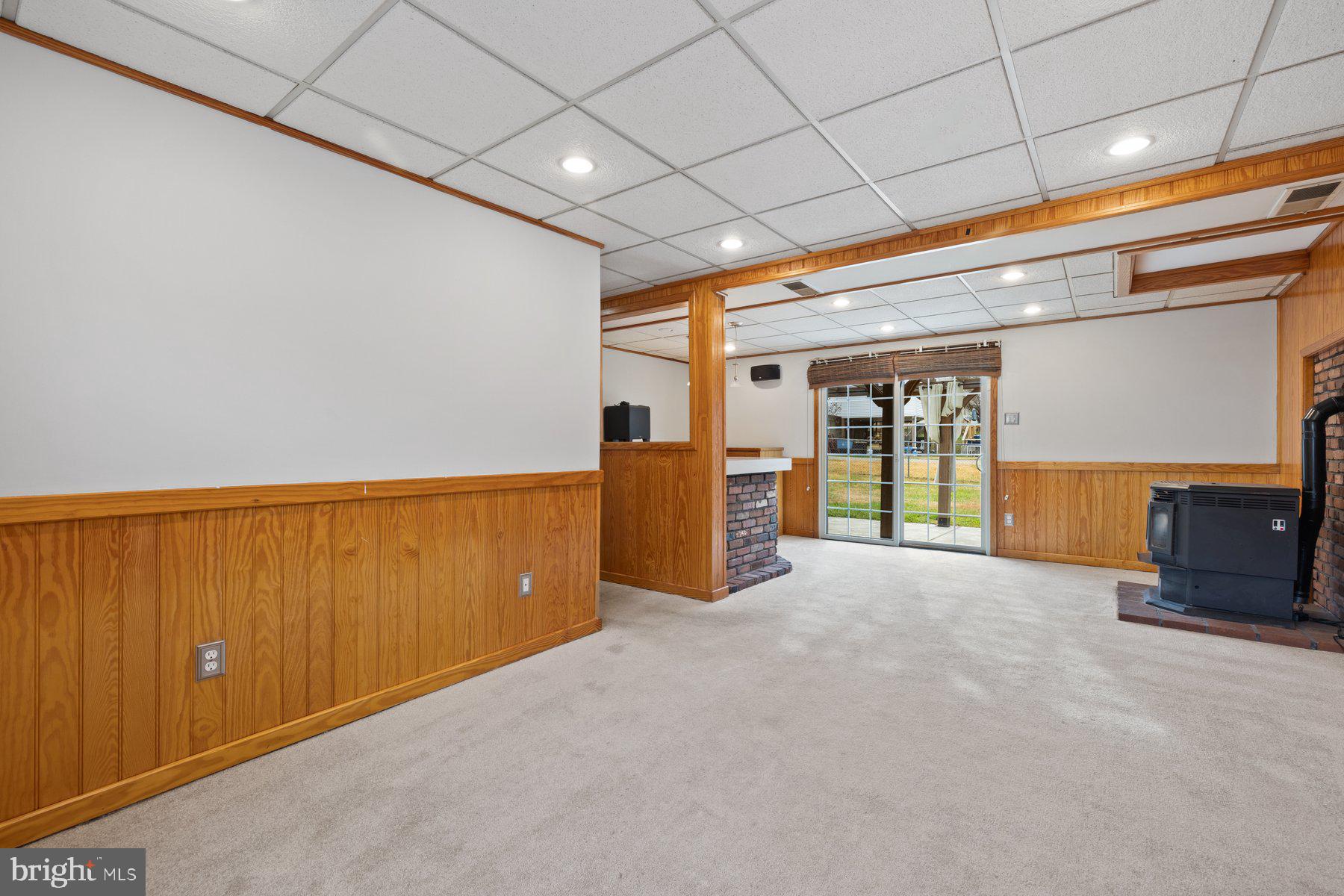 CAVALIER COUNTRY - Residential Lease