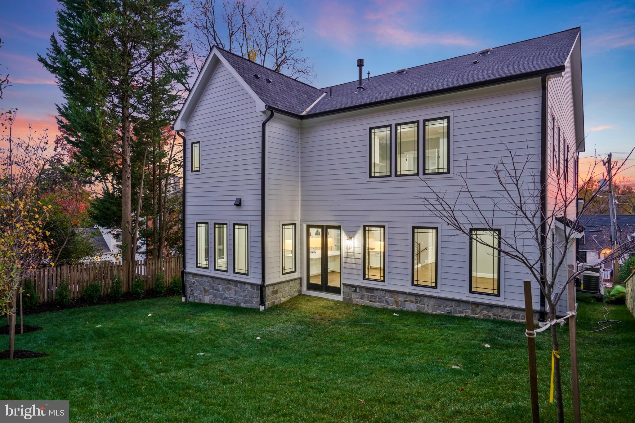 OAKCREST - Residential