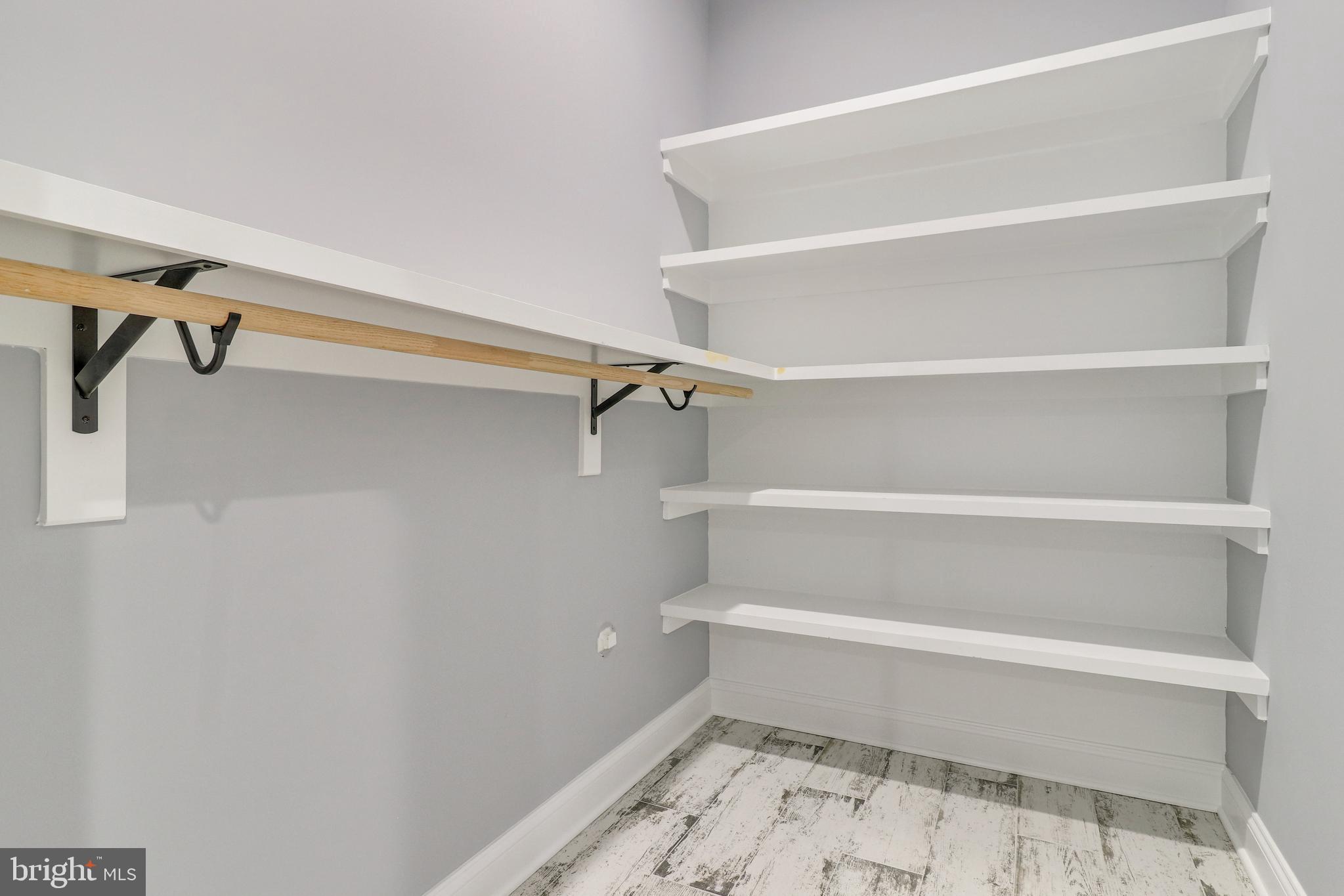 OAKCREST - Residential