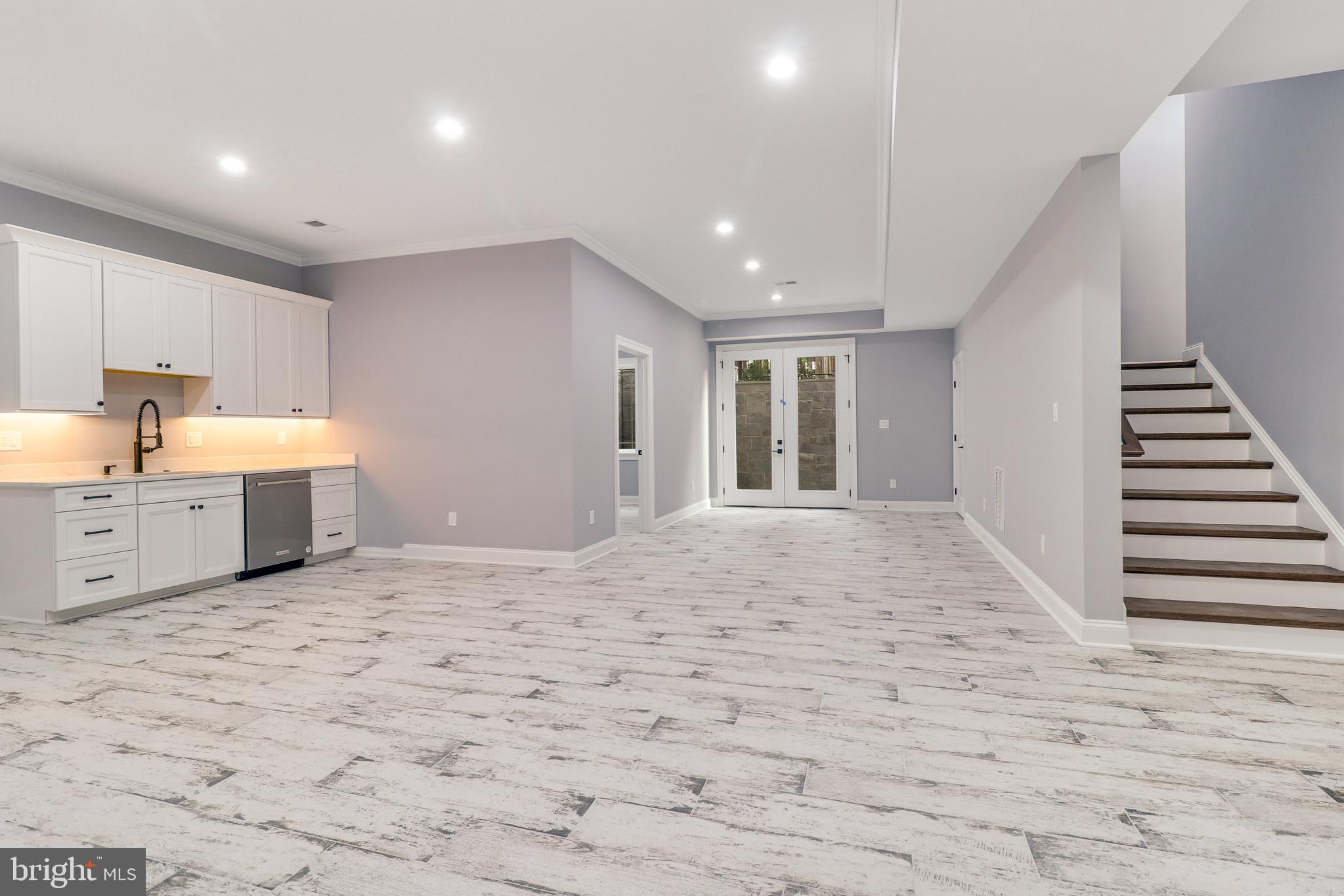 OAKCREST - Residential