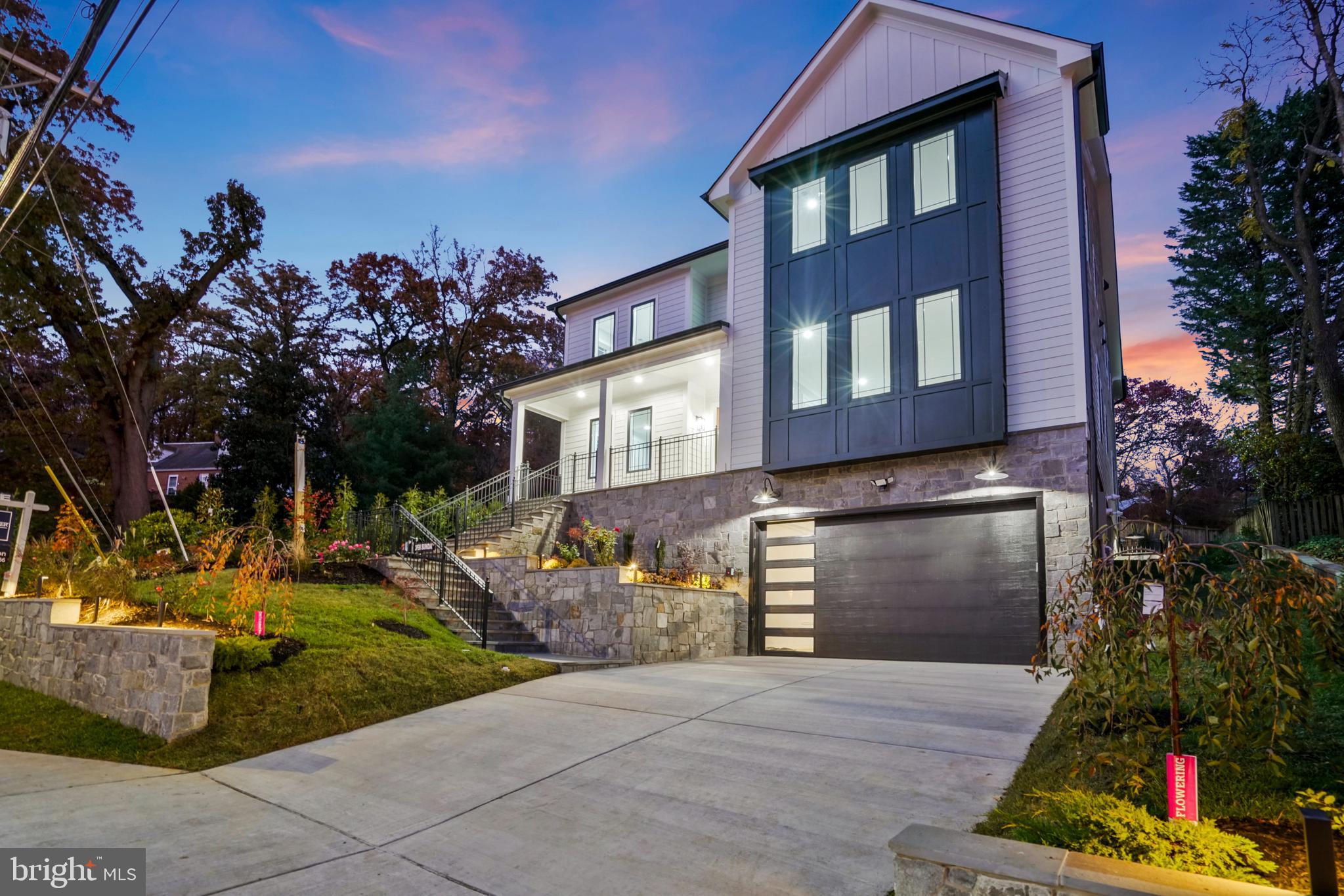 OAKCREST - Residential