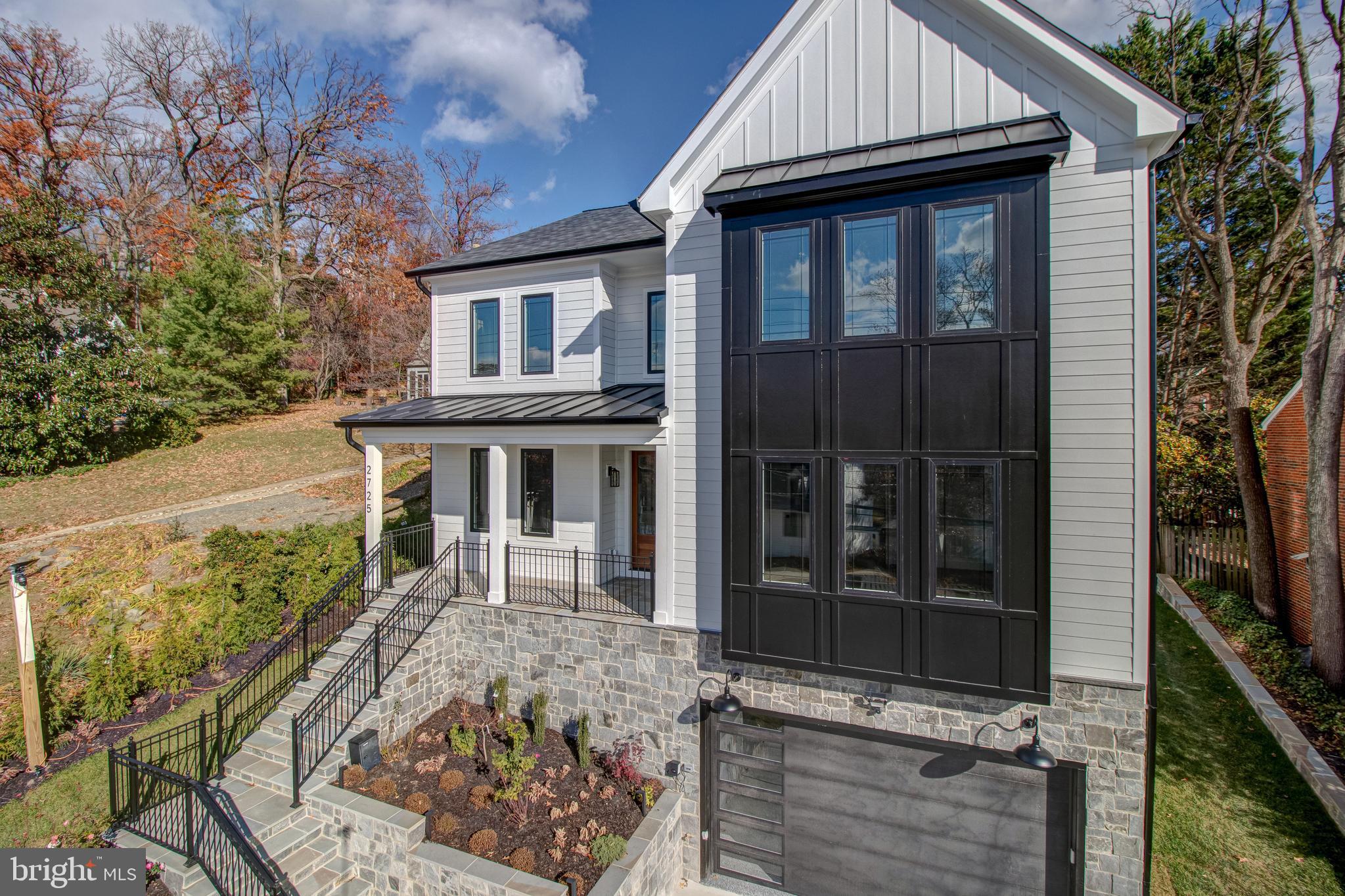 OAKCREST - Residential