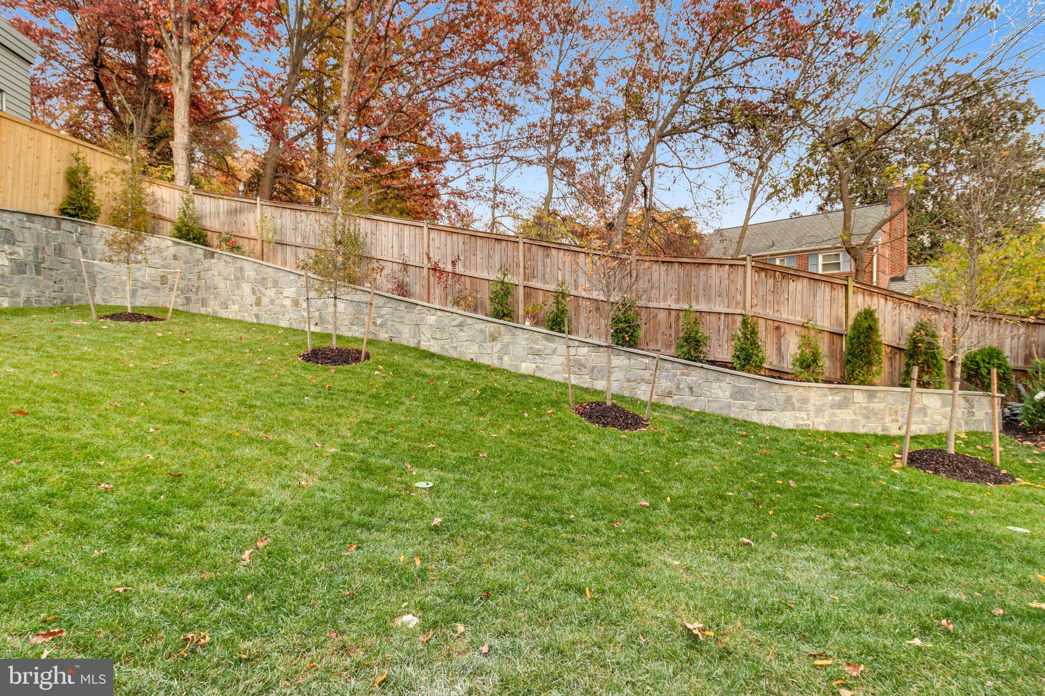 OAKCREST - Residential