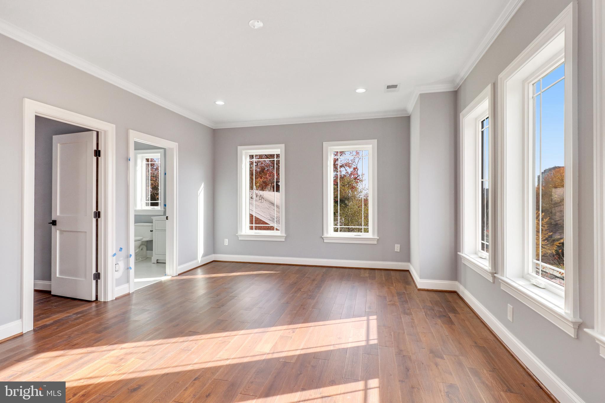 OAKCREST - Residential