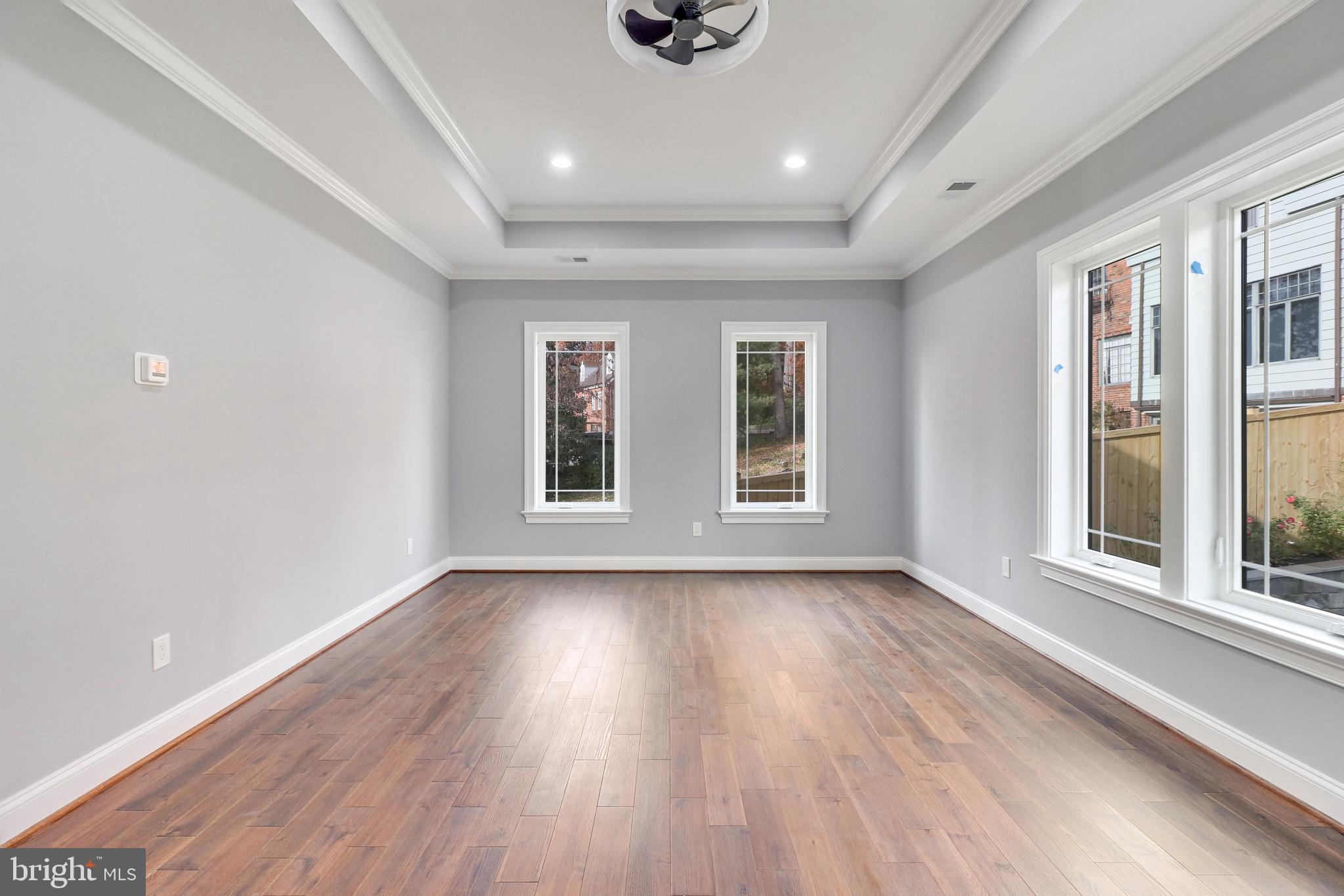 OAKCREST - Residential