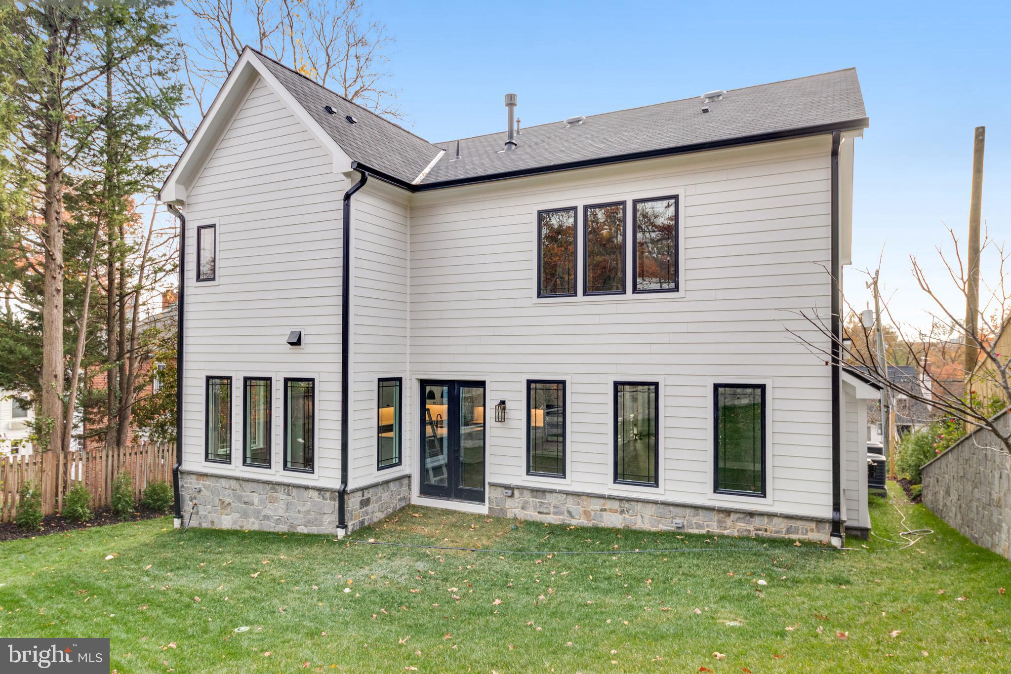 OAKCREST - Residential