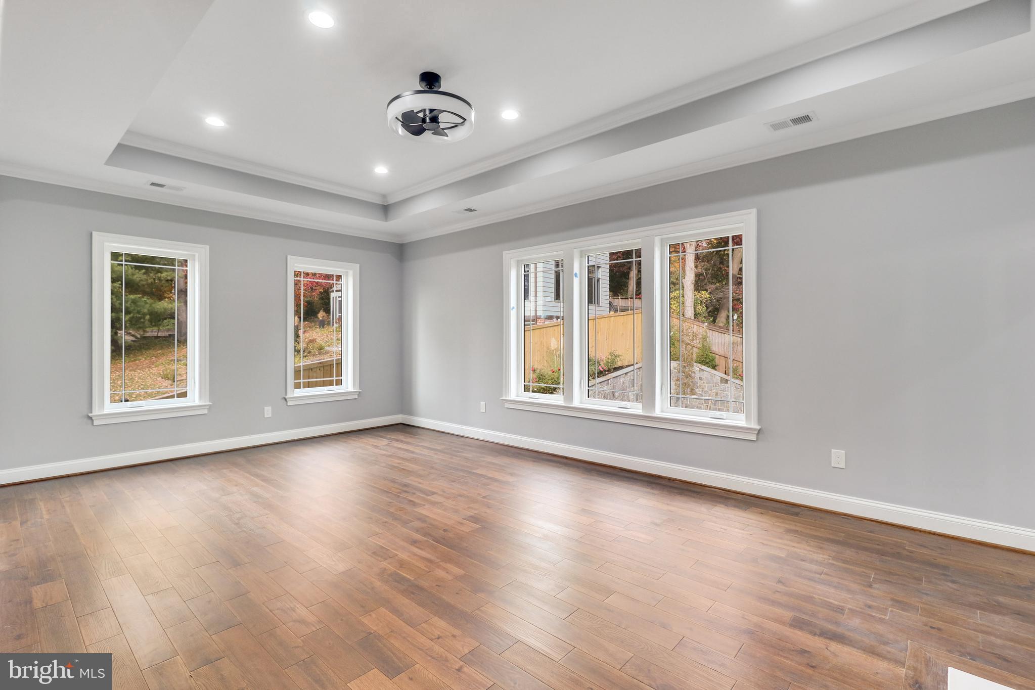 OAKCREST - Residential