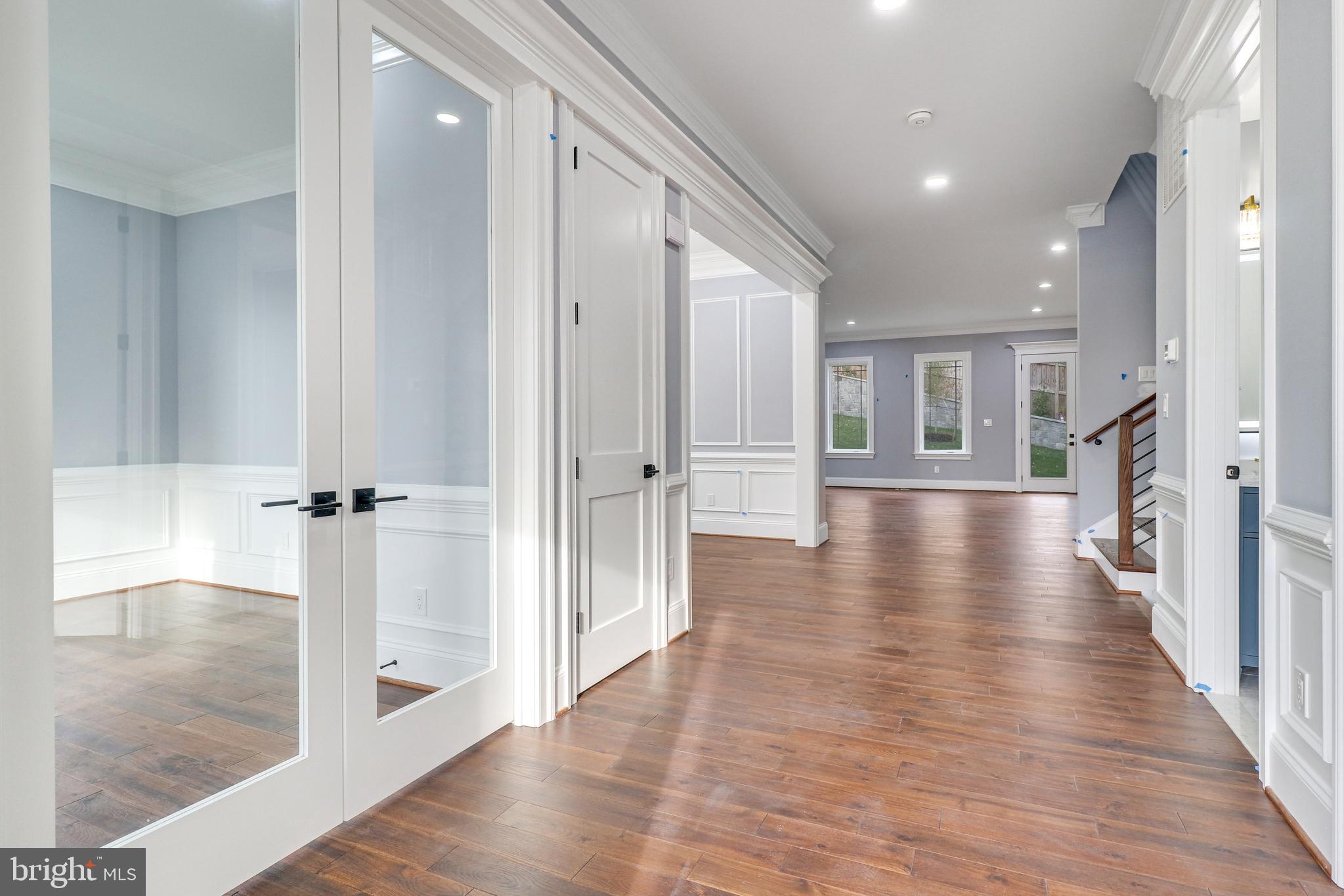 OAKCREST - Residential