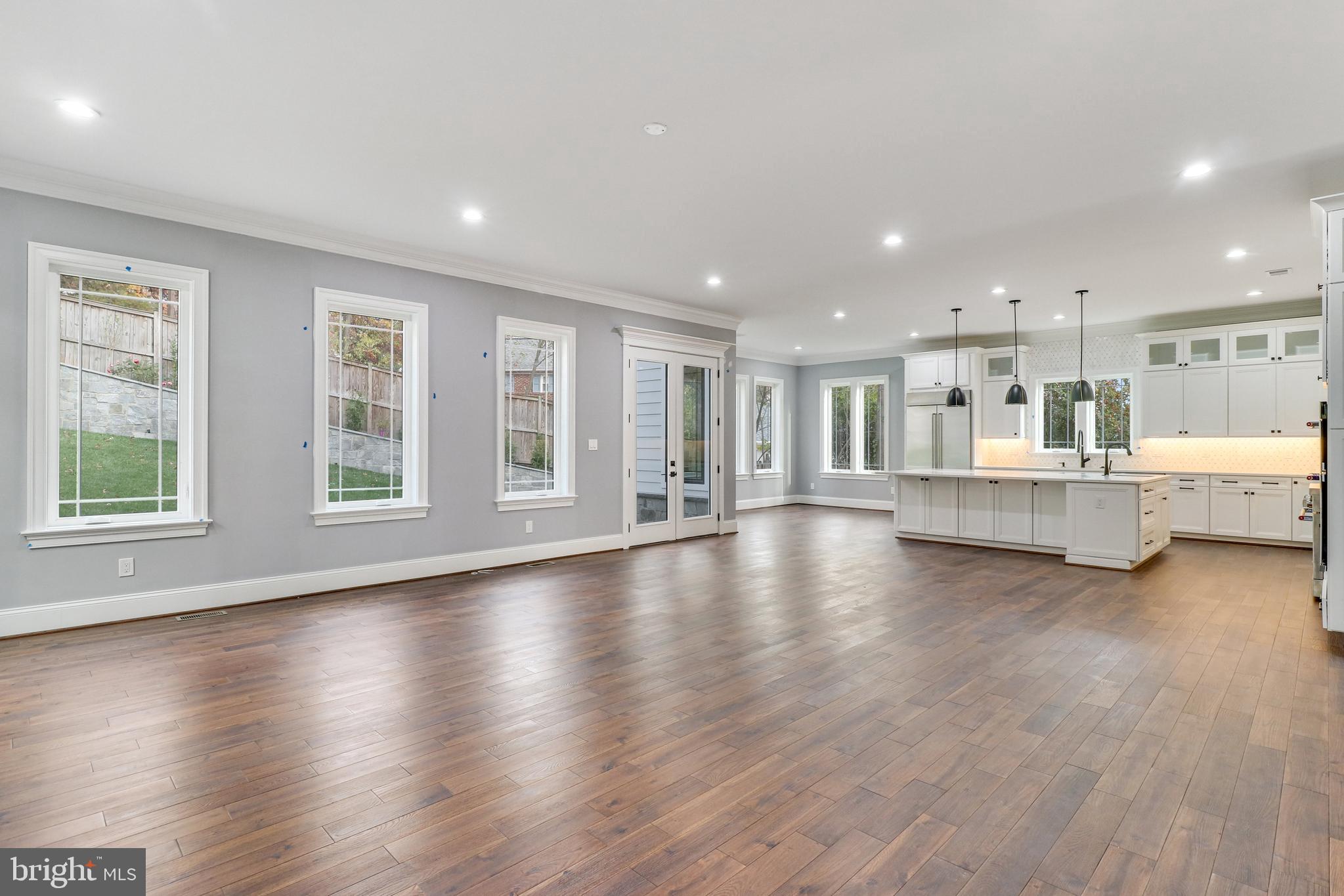 OAKCREST - Residential