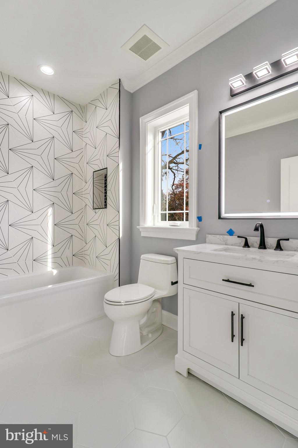 OAKCREST - Residential