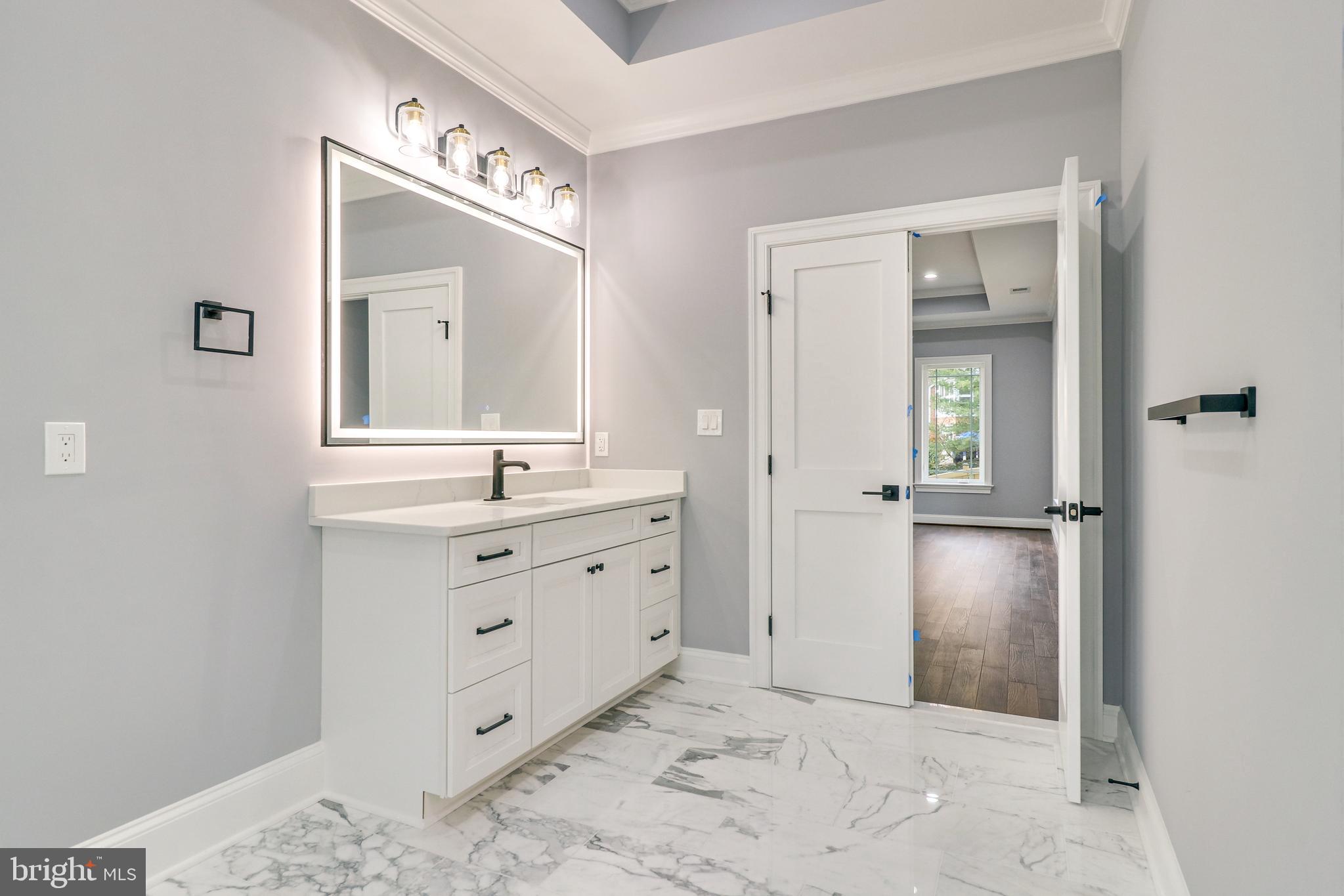 OAKCREST - Residential