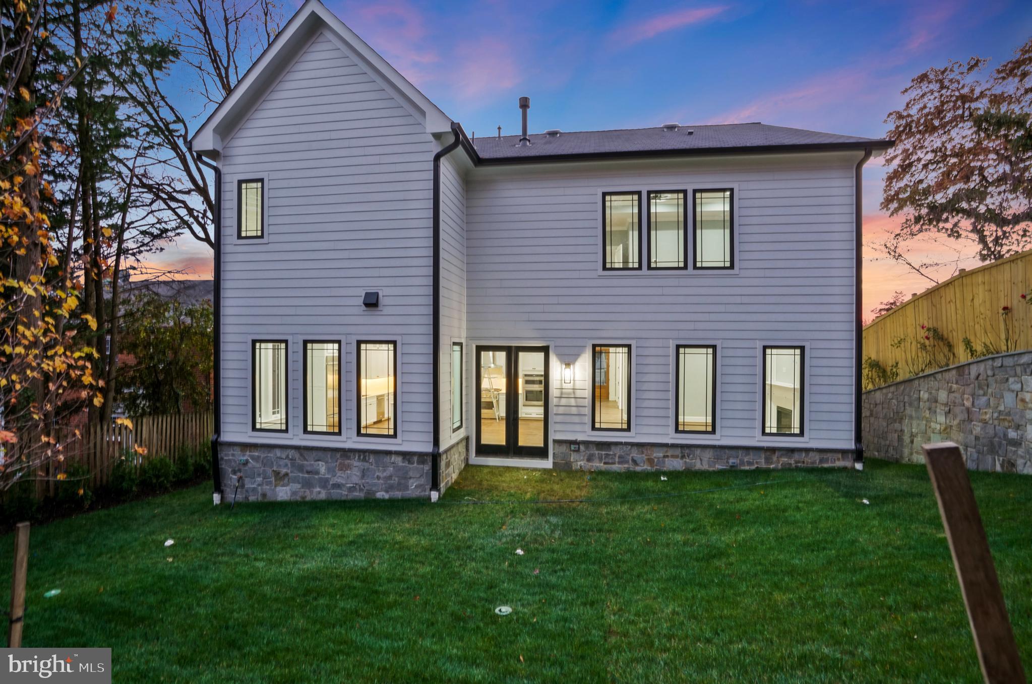 OAKCREST - Residential